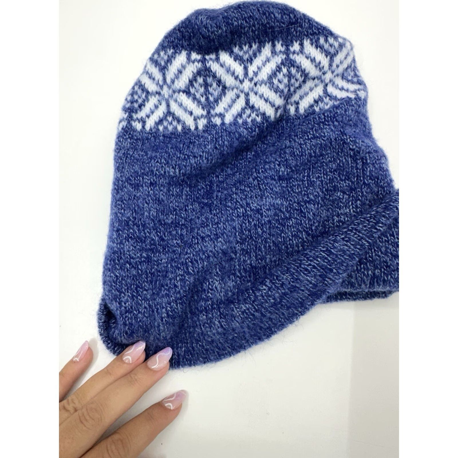 Vintage Unbranded Womens Beanie Hat Blue White Snowflake Knit Pull On Winter Accessories Womens Beanie Hats Size ONE SIZE - 3 Thumbnail