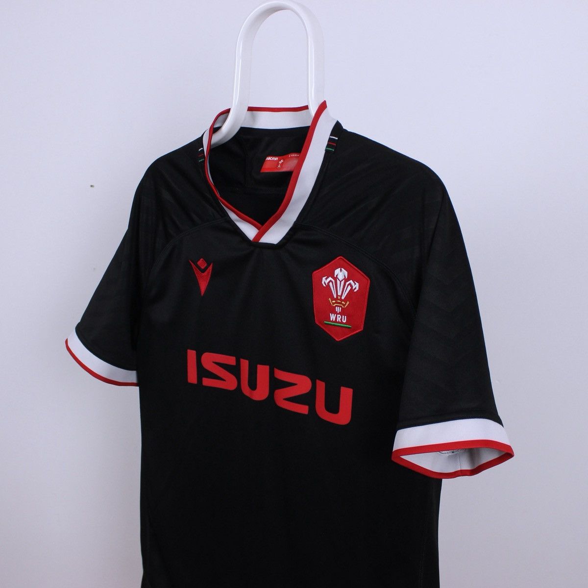 Macron Macron Wales WRU Rugby Jersey Black ISUZU Size US L / EU 52-54 / 3 - 1 Thumbnail