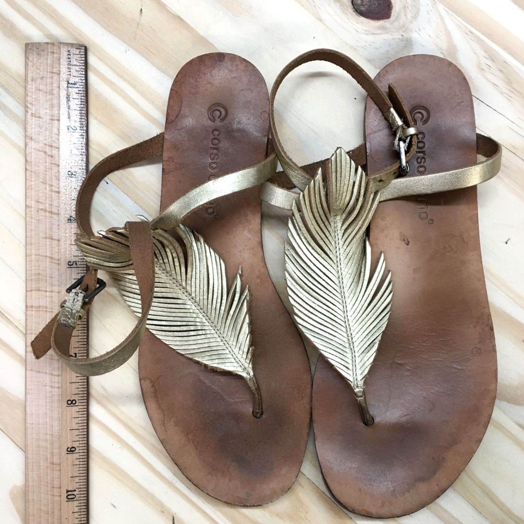 Vintage Corso Como Sandals Womens 6 M Edgar Thong Ankle Strap Gold Feather Buckle Strap Shoes Sandal Solid Gold Womens Size US 6 / IT 36 - 7 Thumbnail