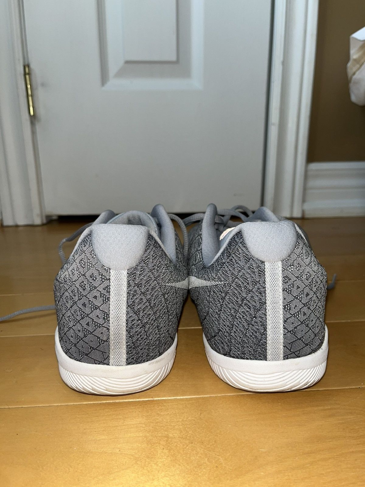 Nike Kobe mamba instinct pure platinum Size US 10.5 / EU 43-44 - 4 Thumbnail