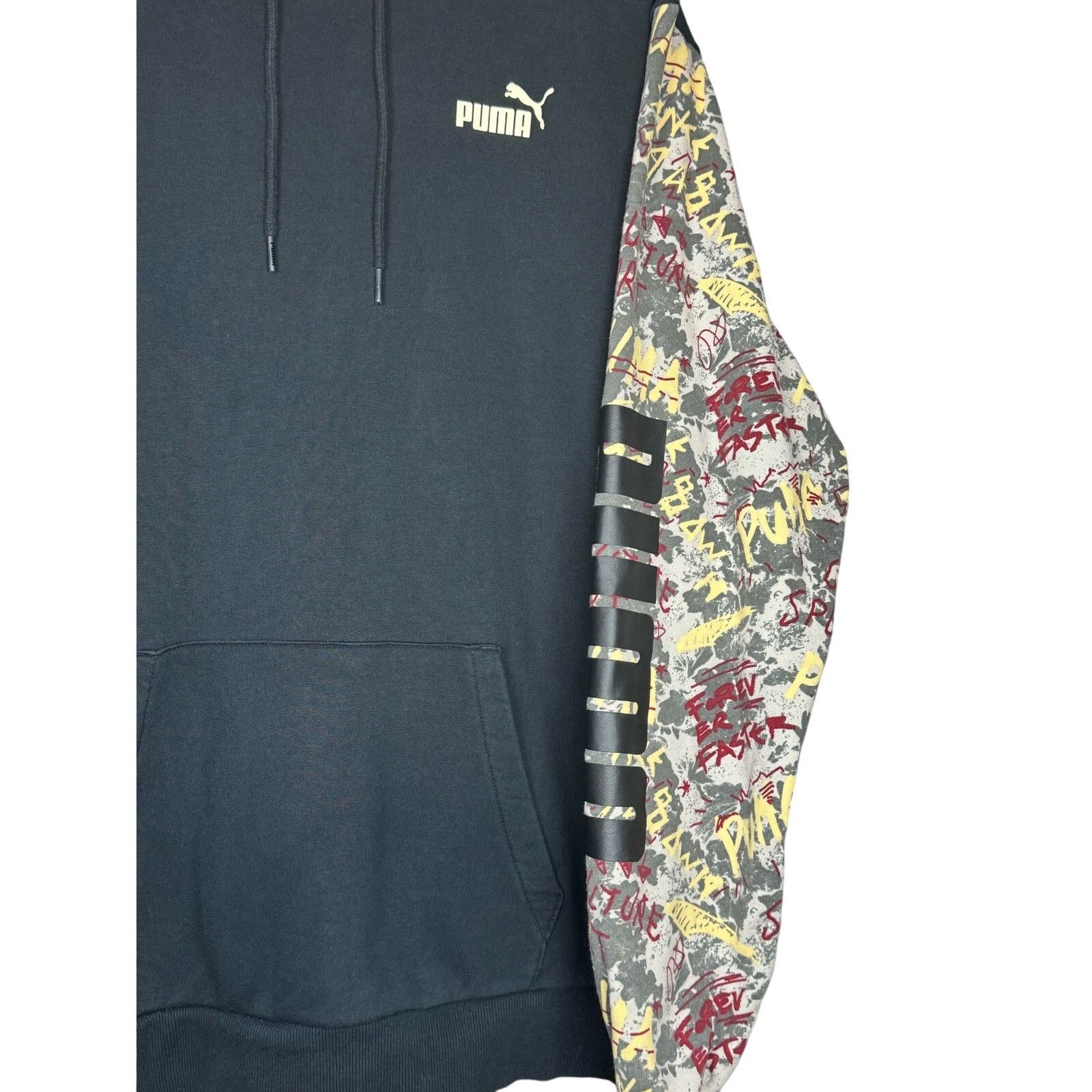 Puma Puma Graffiti Hoodie Sweatshirt Pullover Ribbed Cuffs USED Size US XL / EU 56 / 4 - 5 Thumbnail