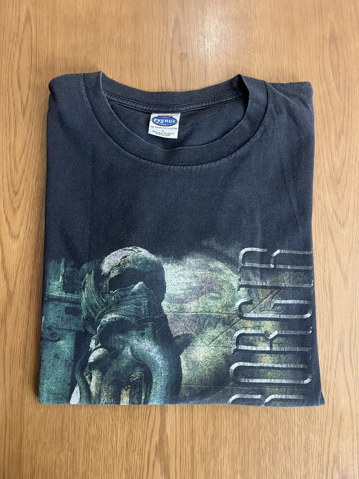 Band Tees Vtg DIMMU BORGIR World Misanthropy 2001’s Black metal Tshirt Size US L / EU 52-54 / 3 - 1 Thumbnail