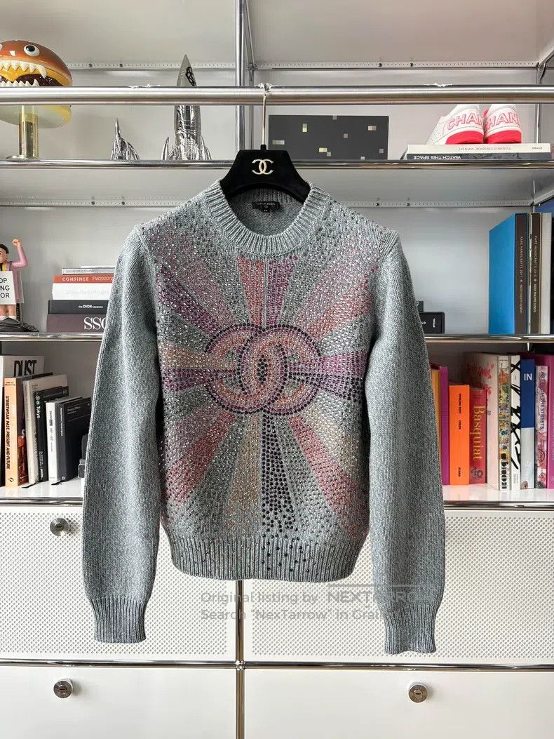 Chanel Chanel 22K gray round-neck cashmere hot diamond sweater Size XXS / US 00 / IT 34 - 1 Thumbnail