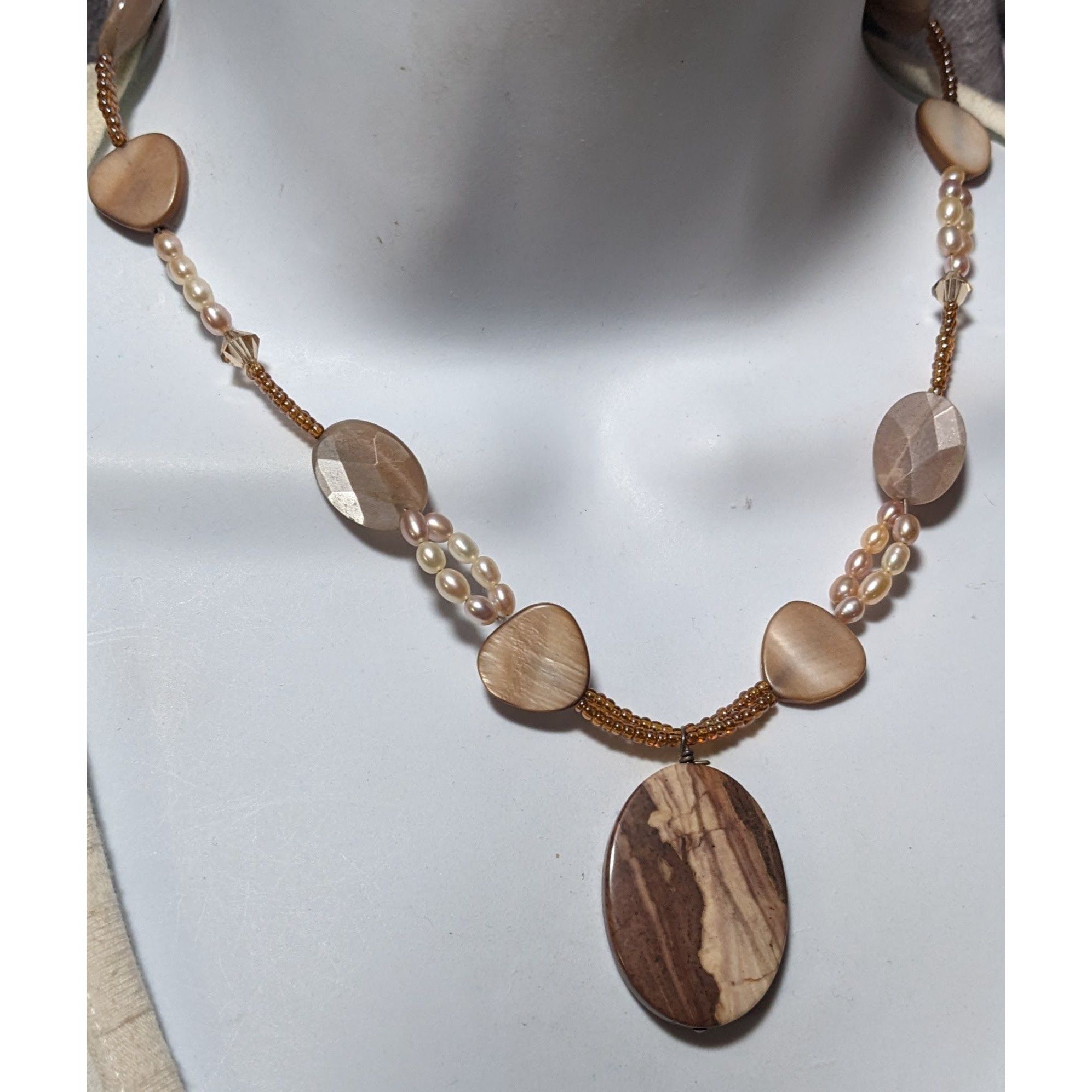 Other Brown Jasper Glass Pearl And Shell Beaded Necklace Size ONE SIZE - 4 Thumbnail