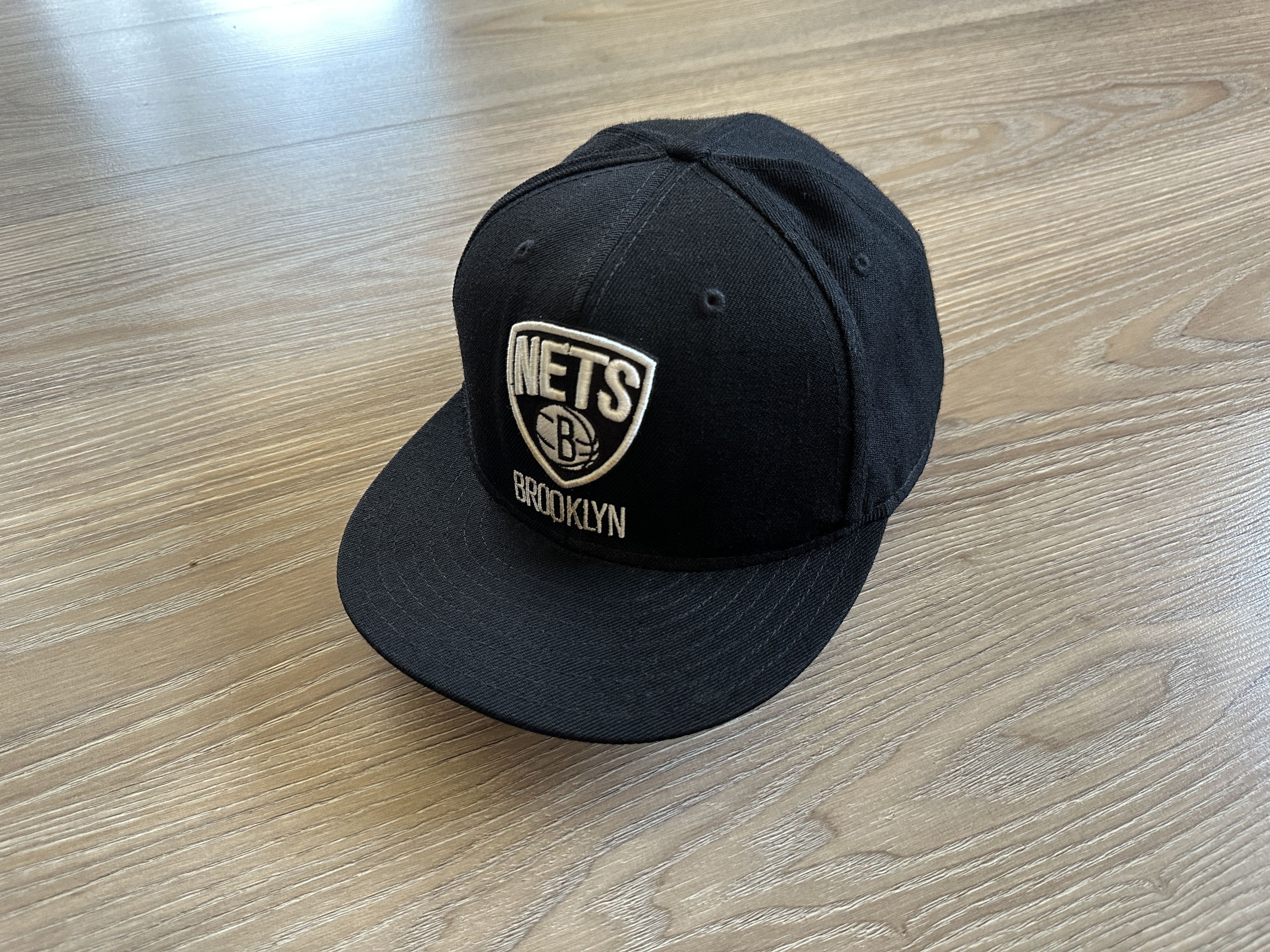 Adidas × NBA Adidas Men’s Brooklyn Nets Black Snapback Hat Size ONE SIZE - 1 Thumbnail