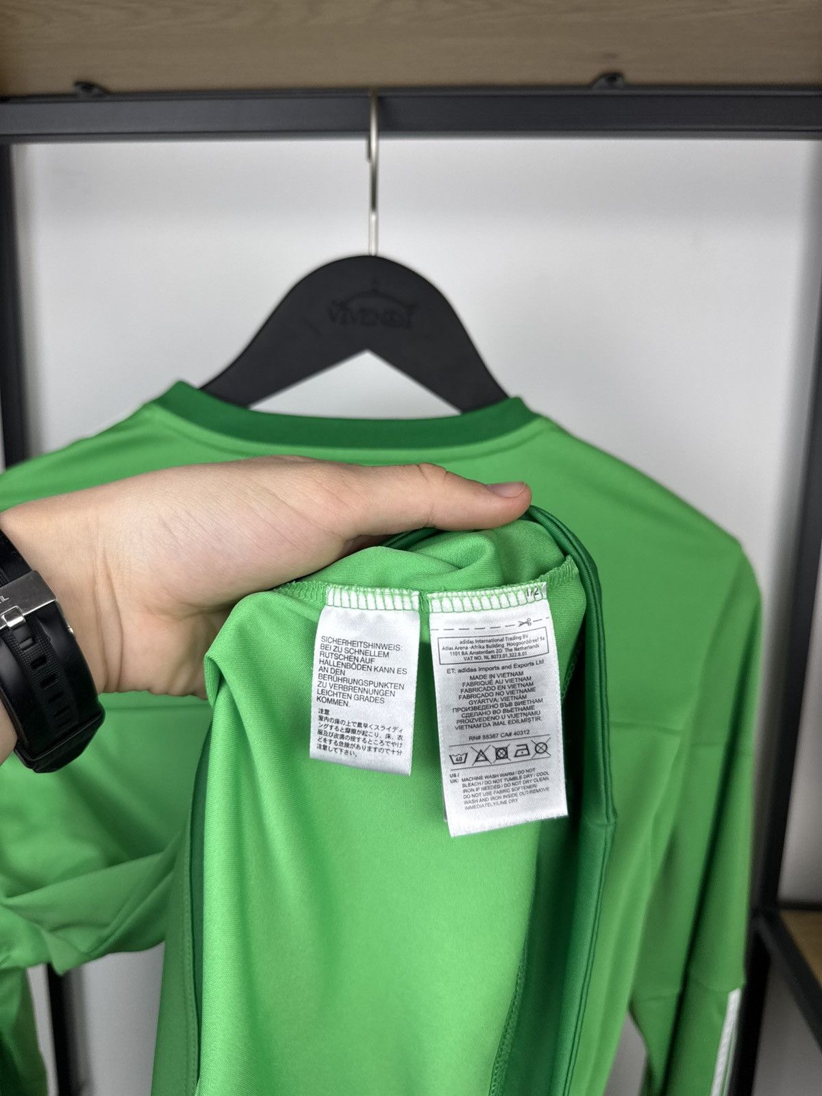 Adidas × Vintage Man Utd 2015-2016 Goalkeeper Shirt (Green) Kids XL,Men’s S Size US XS / EU 42 / 0 - 7 Thumbnail