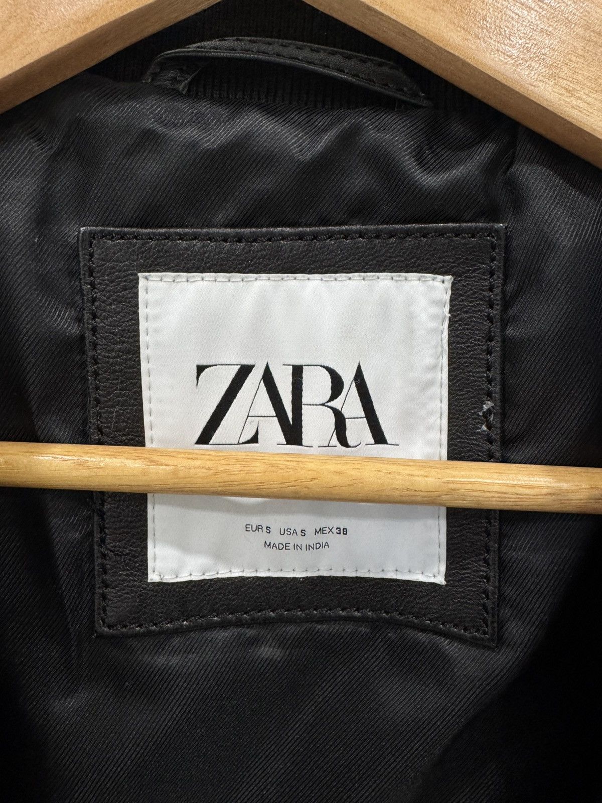 Zara Zara • Genuine leather bomber jacket Size US S / EU 44-46 / 1 - 5 Thumbnail