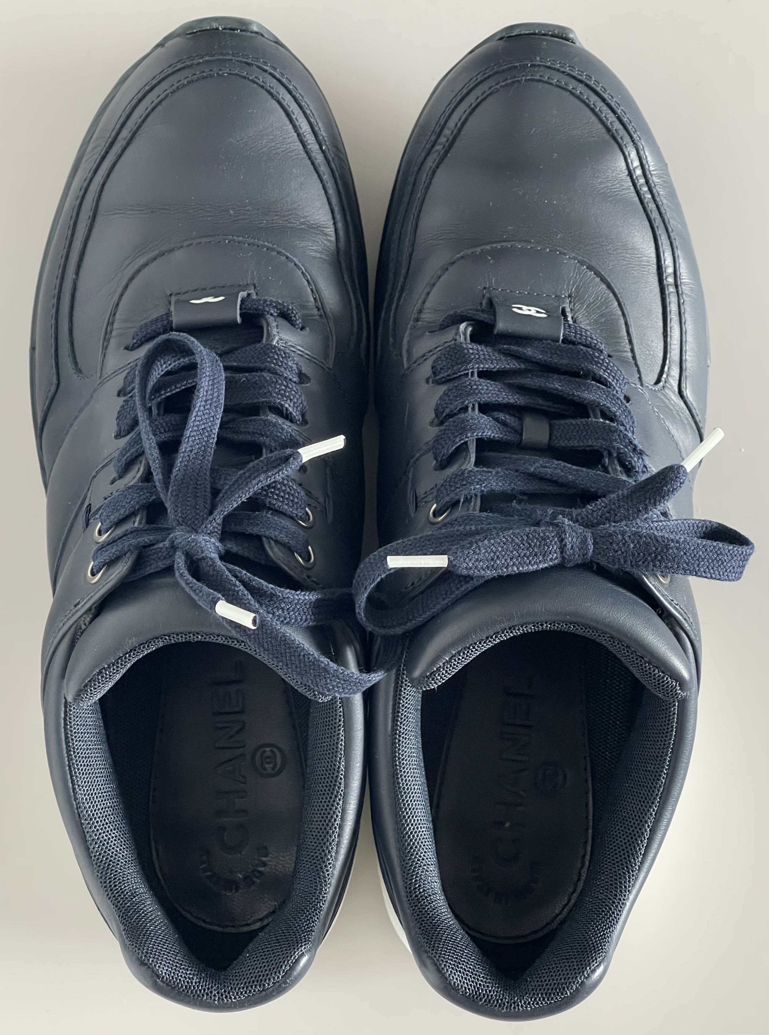 Chanel CHANEL sneakers, navy/white, size 41 Size US 8 / EU 41 - 4 Thumbnail