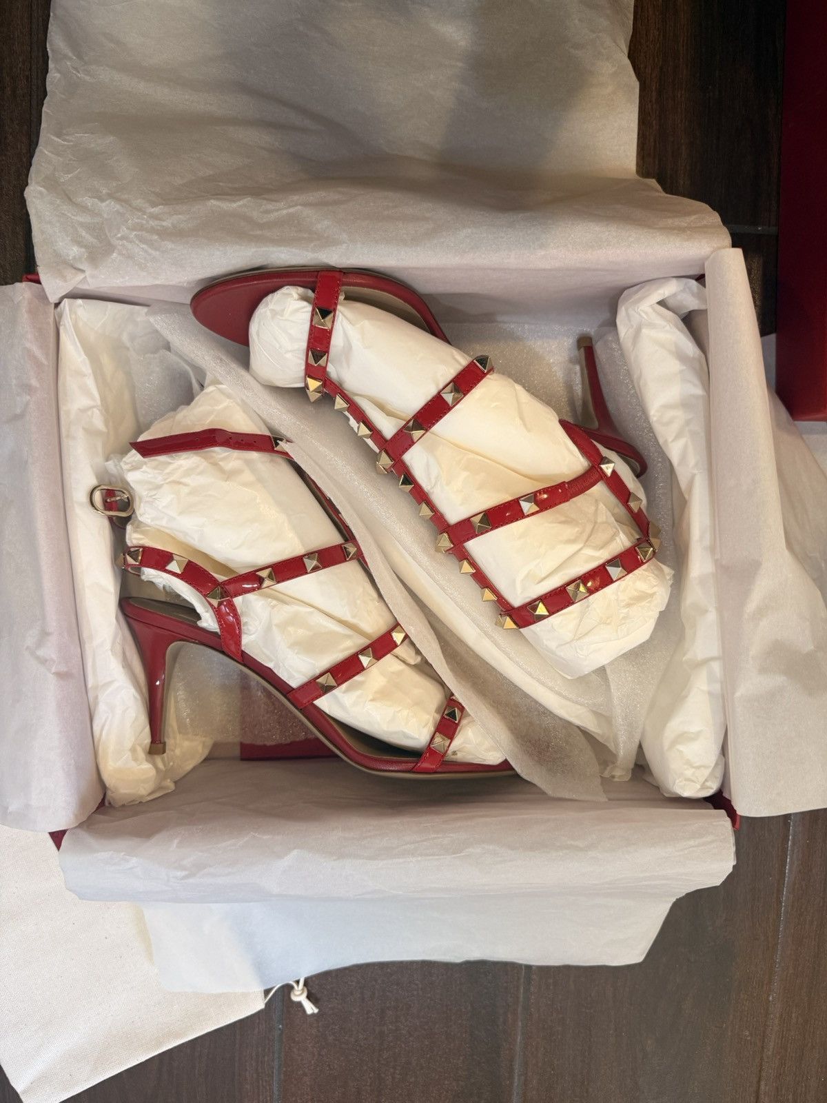 Valentino Valentino Garavani Red Patent Rockstud Sandals Size US 8 / IT 38 - 6 Thumbnail