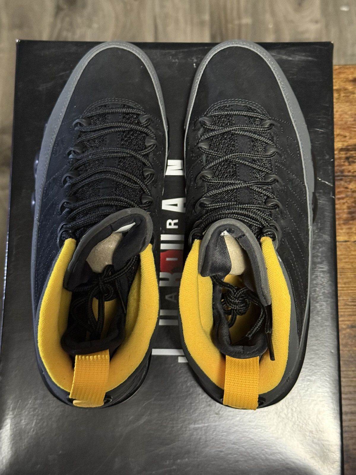 Jordan Brand 🔥 Air Jordan 9 “University Gold” – Size 9.5 Men – Brand New Size US 9.5 / EU 42-43 - 1 Thumbnail