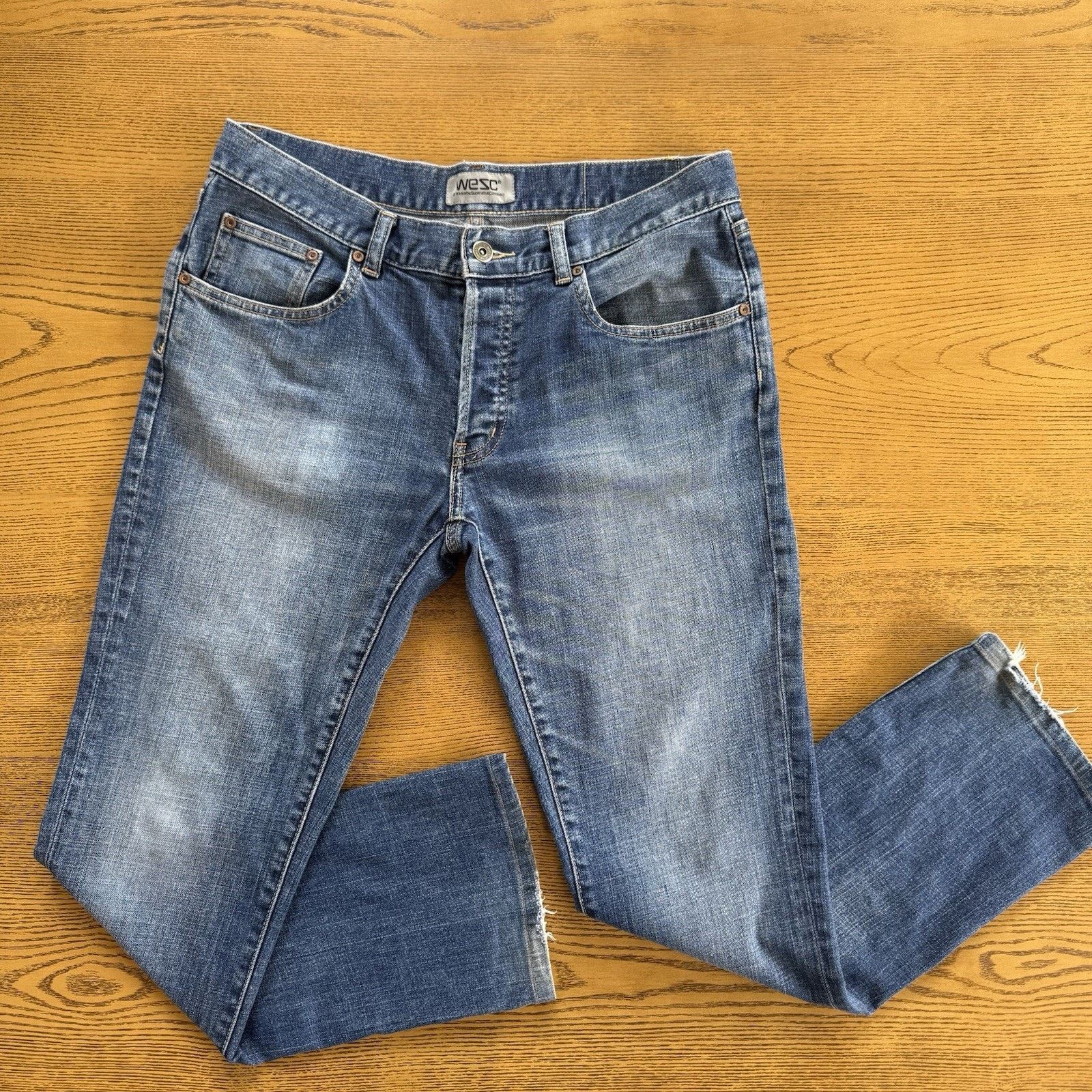 WeSC WeSC Women’s Low Rise Jeans 32x29 Blue Denim Medium Wash EUC Size 32" / US 10 / IT 46 - 1 Thumbnail