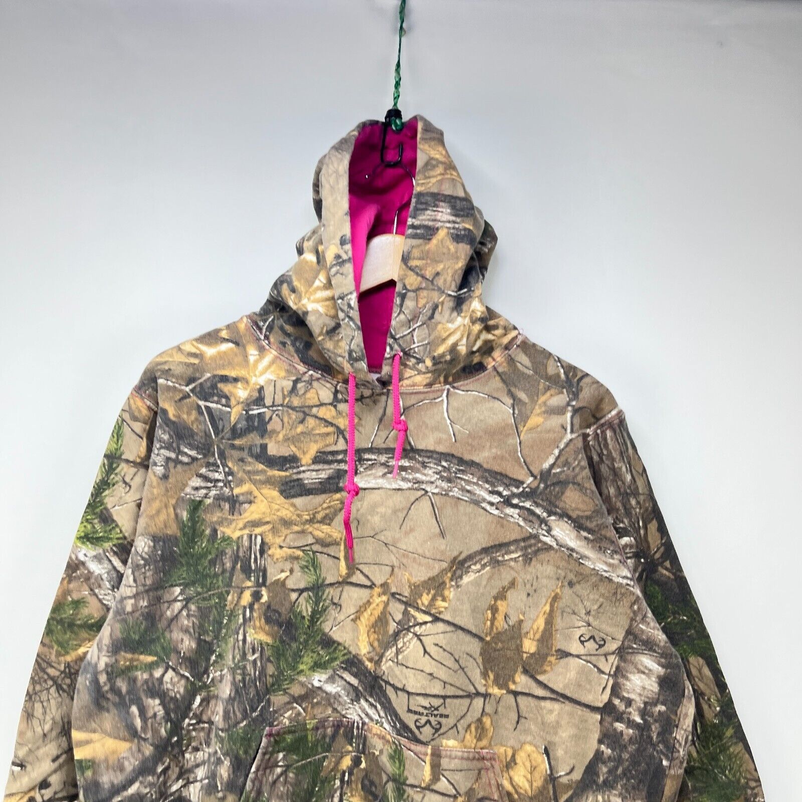 Realtree × Vintage Vintage Y2K Realtree Camo Hoodie Women's Large Size L / US 10 / IT 46 - 2 Thumbnail