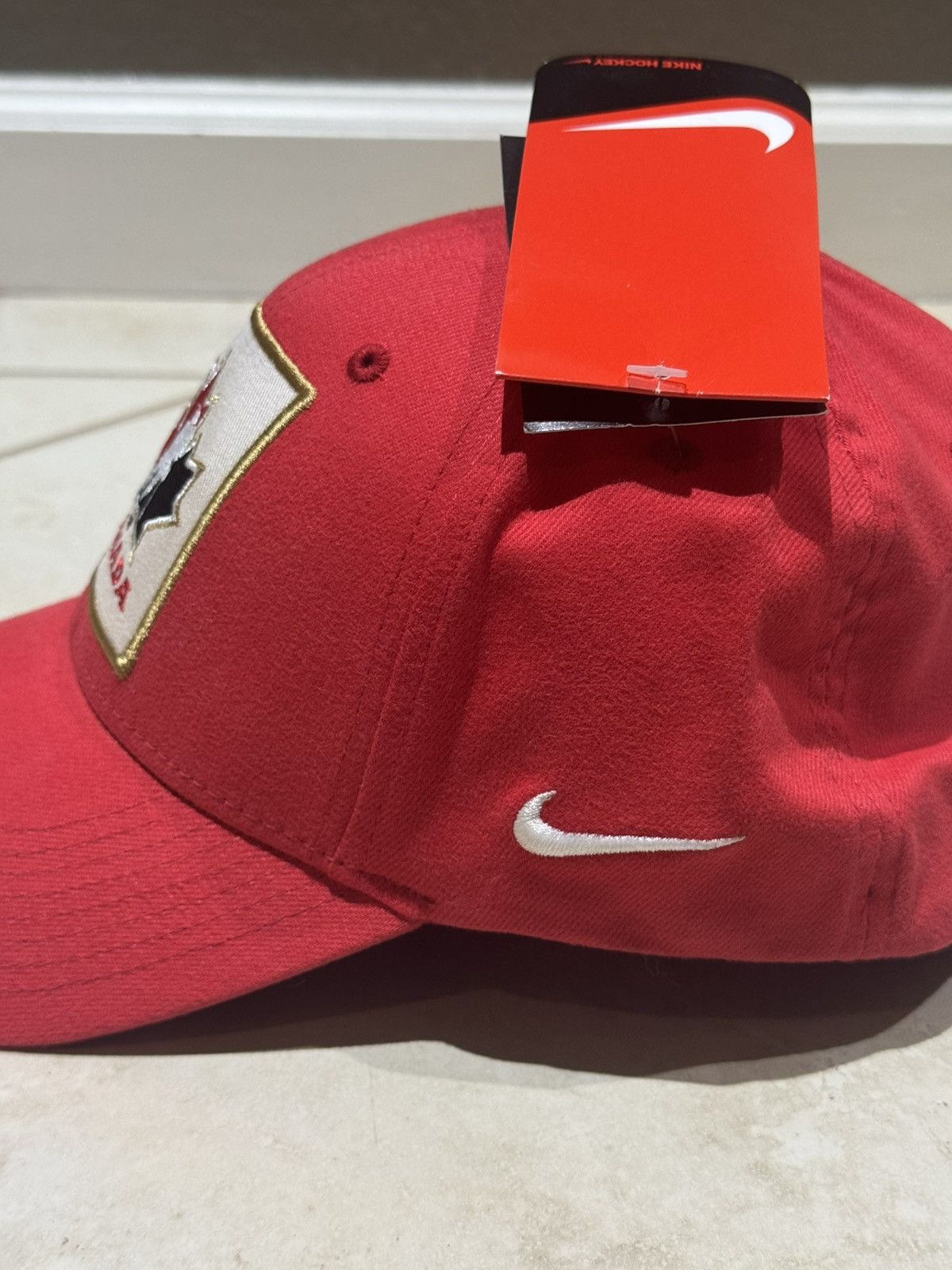 Nike NEW Team Canada Olympics Hockey Nike Flexfit Cap Hat Red Size ONE SIZE - 7 Thumbnail