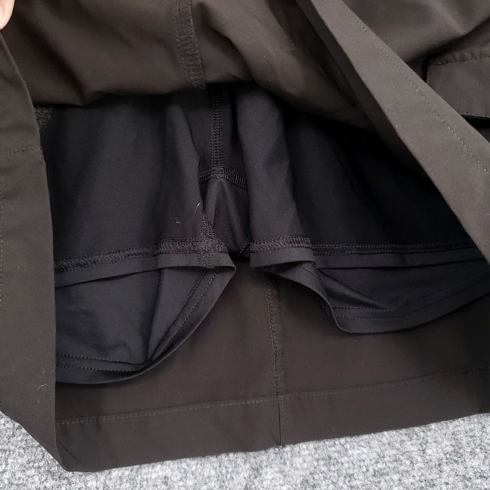 Eddie Bauer Eddie Bauer Skort Womens Black Performance Cargo Golf Tennis Hiking Size 8 Size 30" / US 8 / IT 44 - 7 Thumbnail