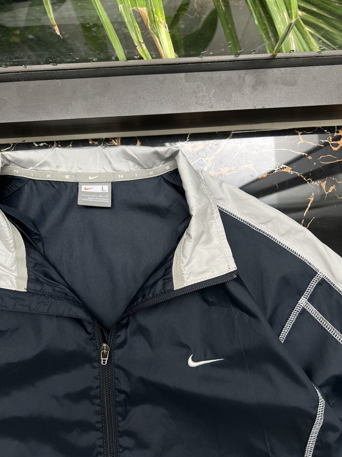 Nike × Vintage 90's NIKE RARE Y2K SWOOSH BACK LOGO TRACK RETRO JACKET Size US L / EU 52-54 / 3 - 3 Thumbnail