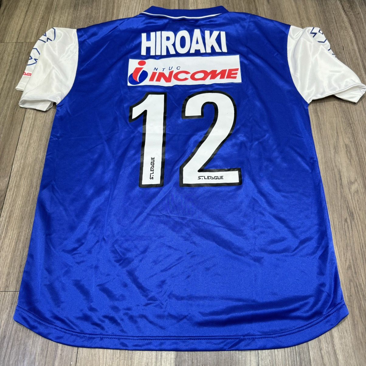 Lotto Sport Tanjong pagar united FC 2003 away shirt #12 Hiroaki ((bnwt) Size US XL / EU 56 / 4 - 2 Thumbnail