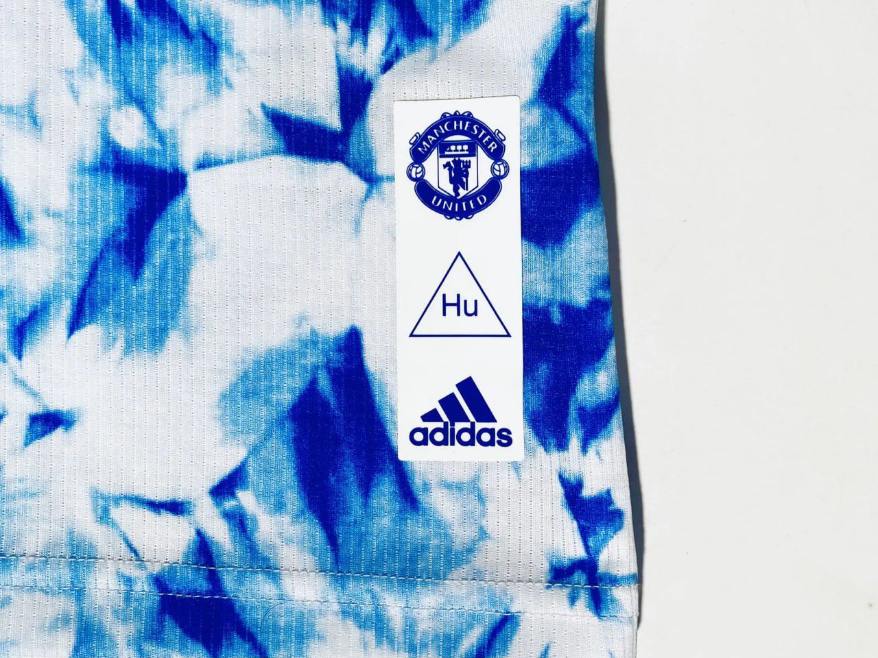 Adidas Jersey Adidas Manchester United Humanrace x Pharell Williams Size US XL / EU 56 / 4 - 5 Thumbnail