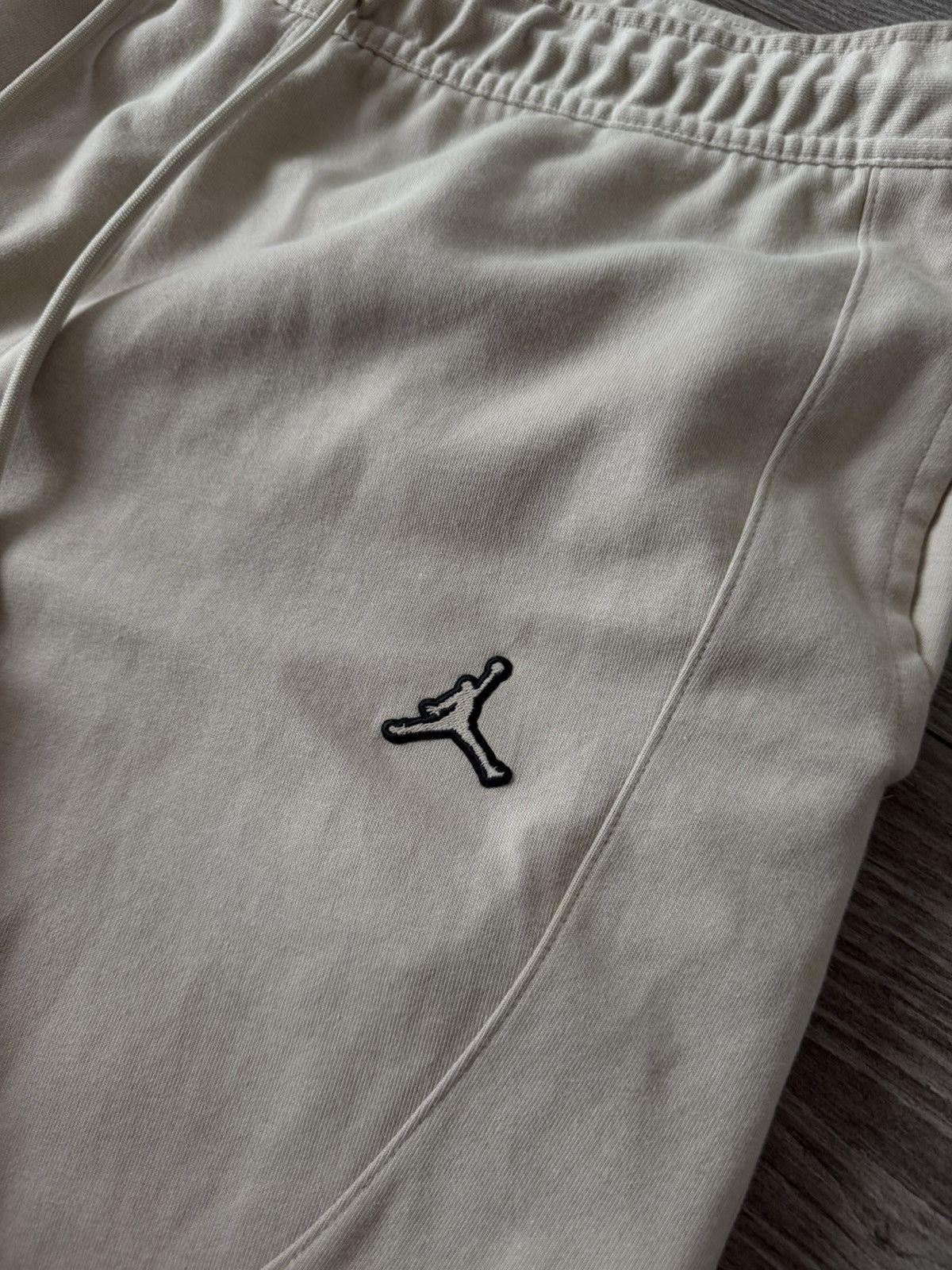 Jordan Brand Nike Air Jordan Paris Premium Embroidered Logo Mens Joggers Size US 34 / EU 50 - 15 Thumbnail