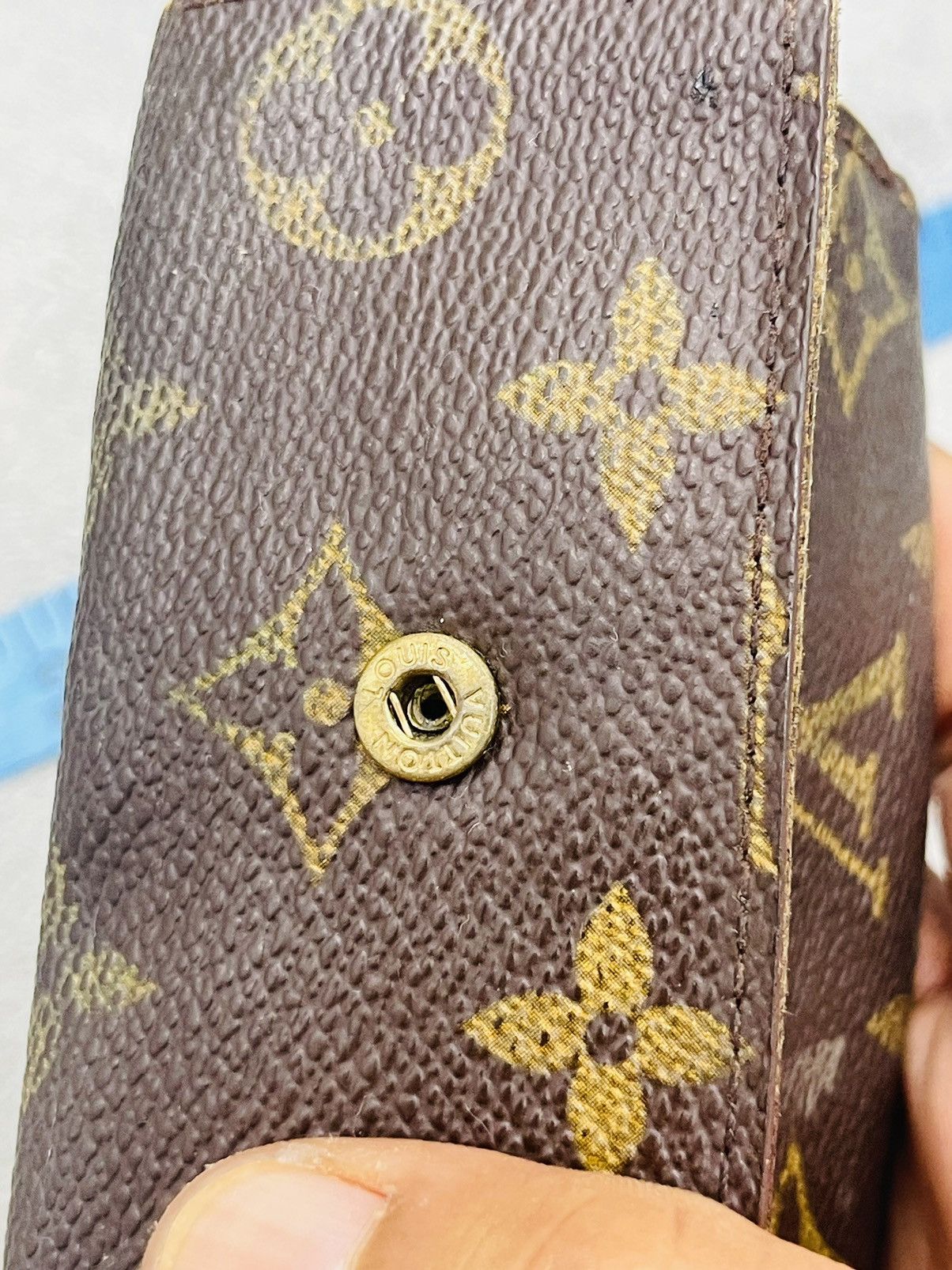 Louis Vuitton × Vintage VTG LOUIS VUITTON KEY CASE Size ONE SIZE - 12 Thumbnail