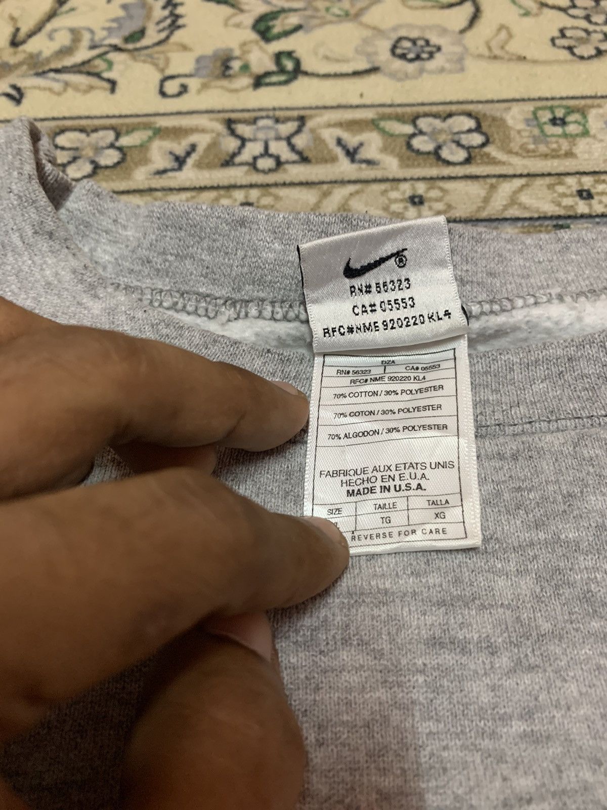 Nike 90s NIKE GREY TAG SWEATSHIRT SMALL SWOOSH Size US XL / EU 56 / 4 - 7 Thumbnail