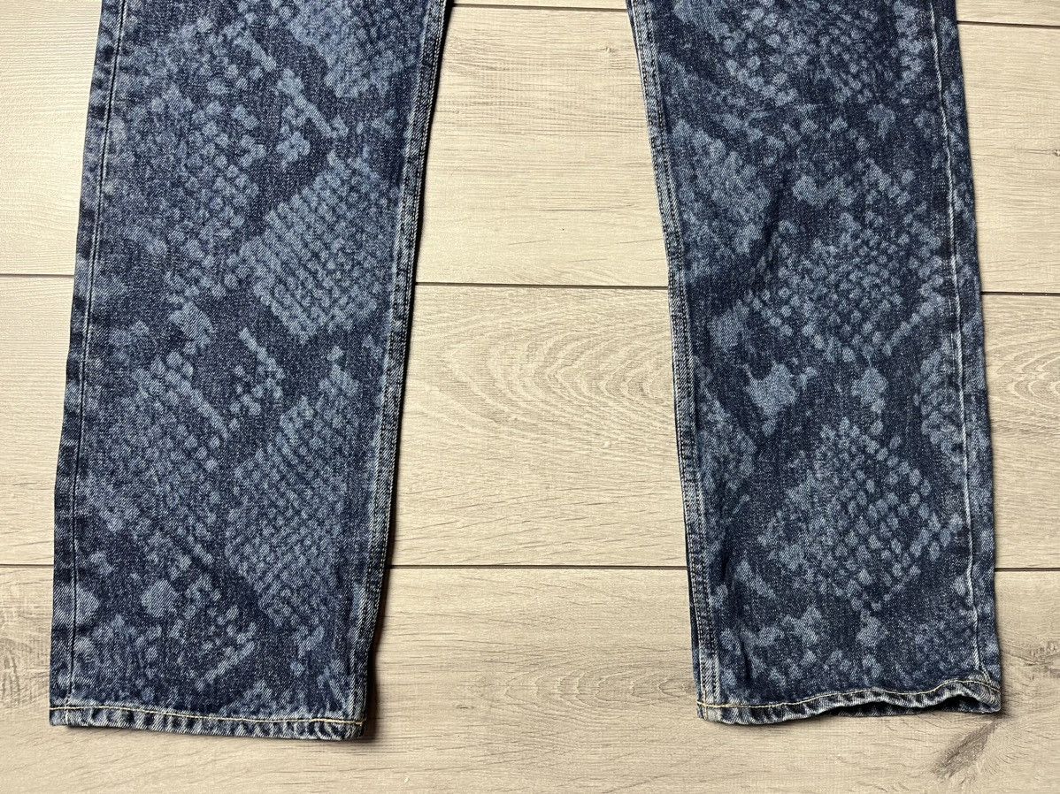 Japanese Brand Weekday space relaxed snake jeans size 28 Size US 28 / EU 44 - 2 Thumbnail
