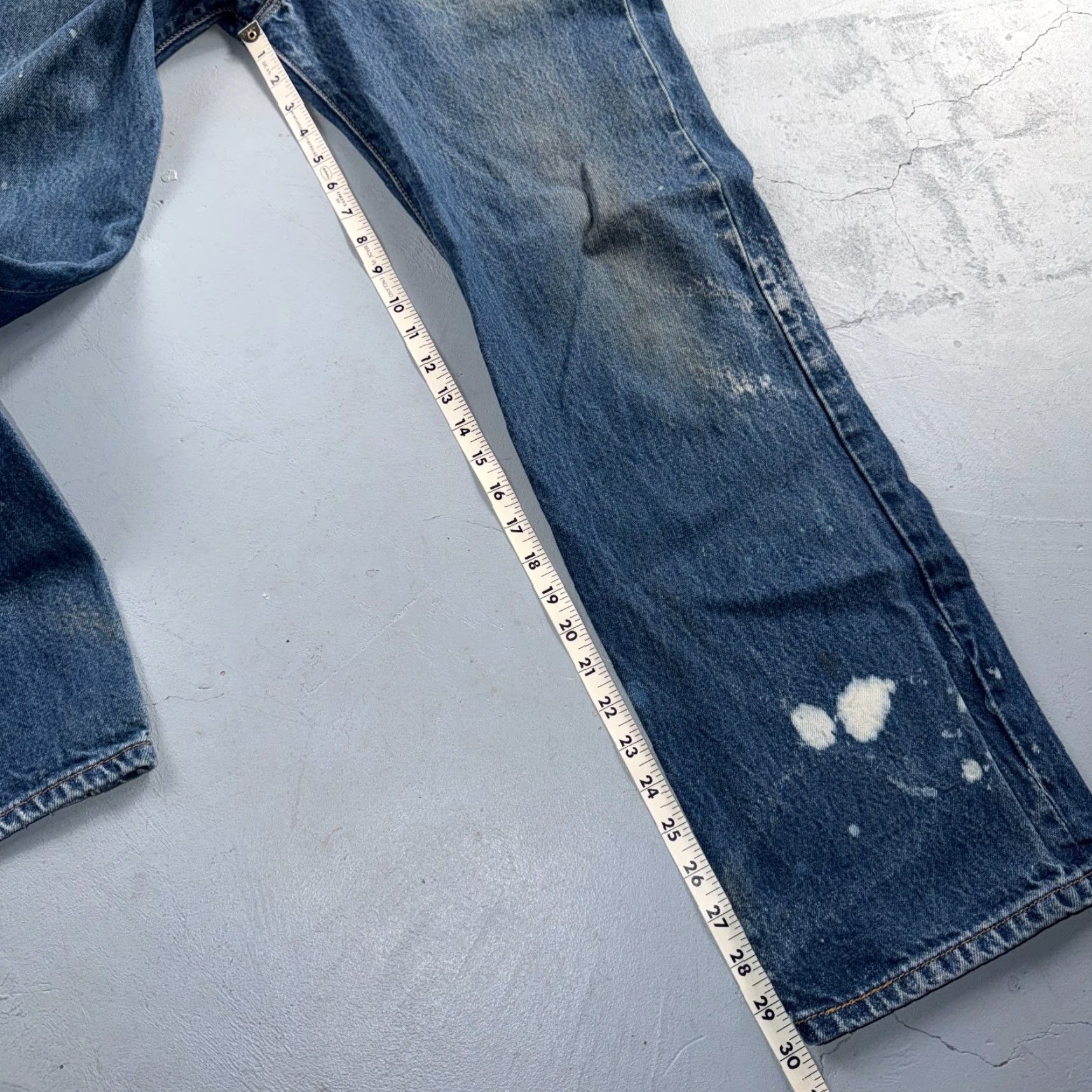 Levi's Levis 501 Vintage Jeans 501 Levi's Straight Leg 34x33 Blue Med Wash 90s Mens Regular Size US 34 / EU 50 - 6 Thumbnail