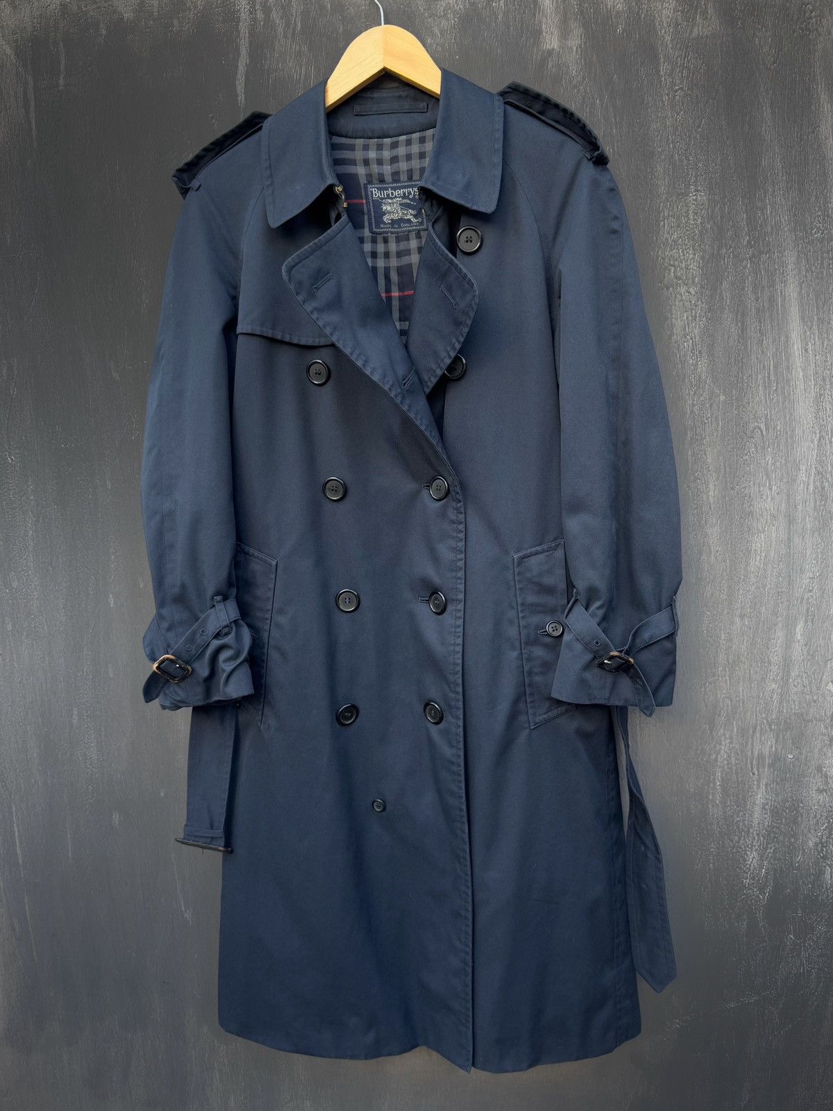 Burberry Burberrys Vintage Double Breasted Cotton Trench Jacket 46 Size L / US 10 / IT 46 - 1 Thumbnail
