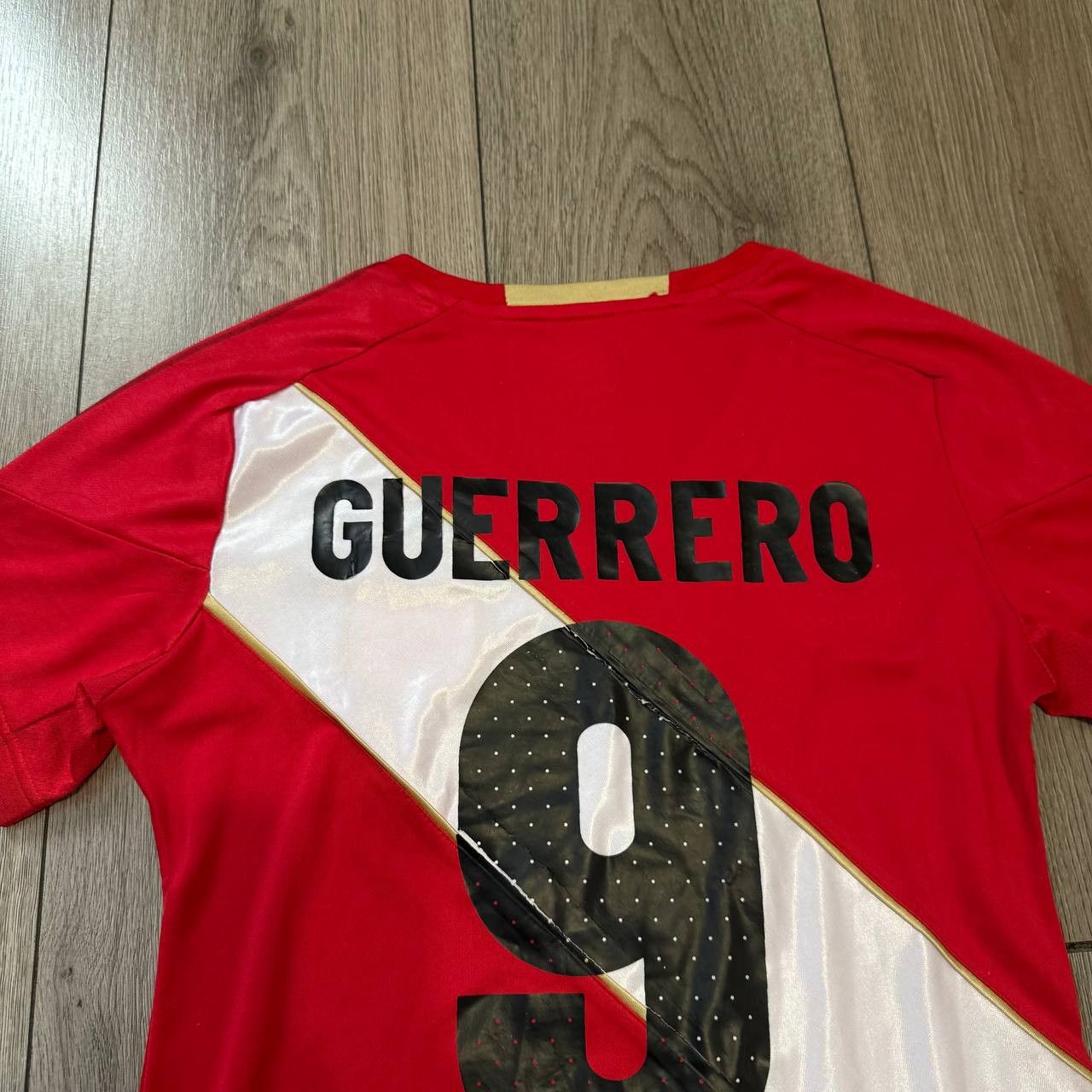 Umbro UMBRO PERU 2018/2020 GUERRERO SOCCER FOOTBALL JERSEY Size US S / EU 44-46 / 1 - 10 Thumbnail
