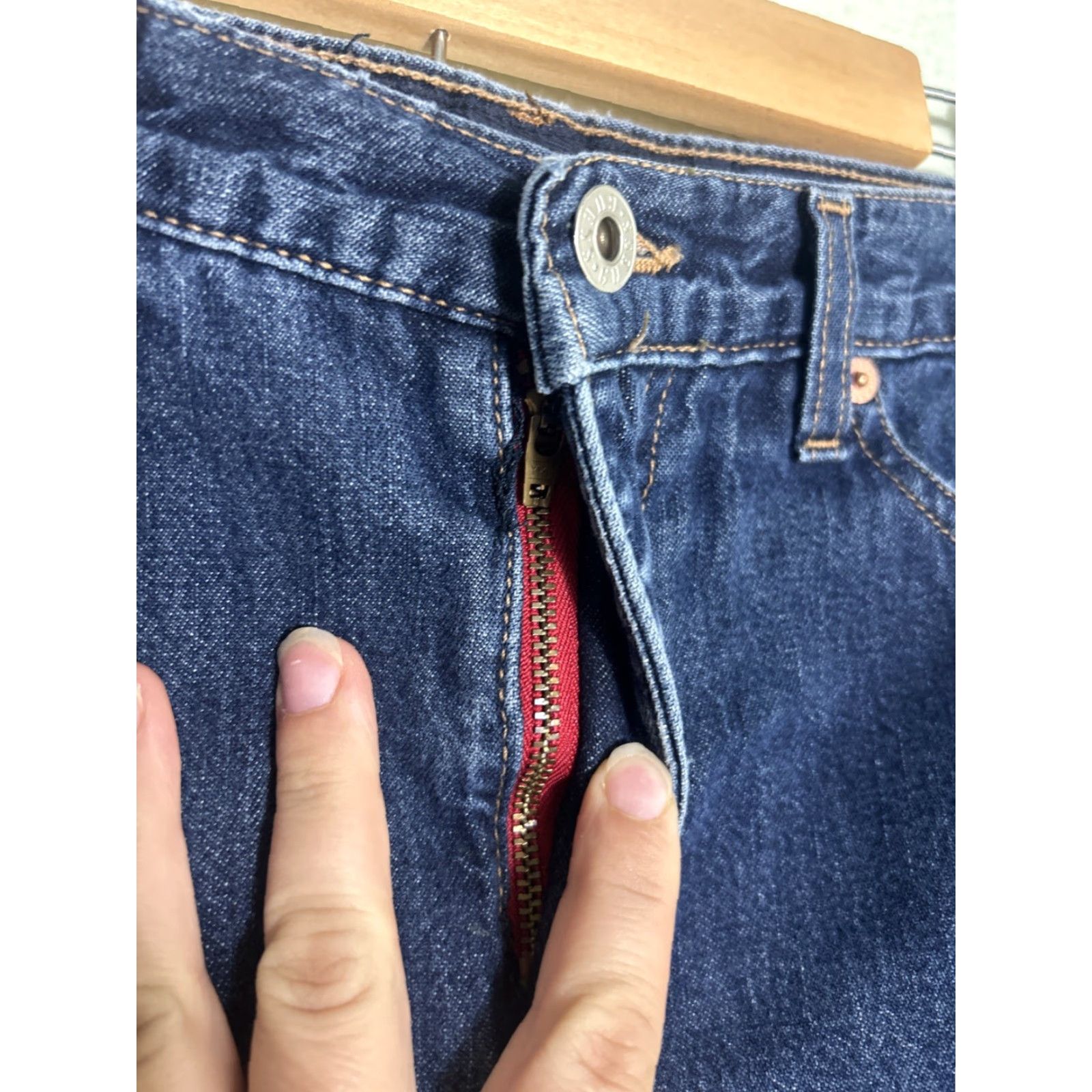 Guess VINTAGE Guess Skirt Denim Women 27 Dark Wash Short Straight & Pencil Mens? Womens Size 27" / US 4 / IT 40 - 4 Thumbnail