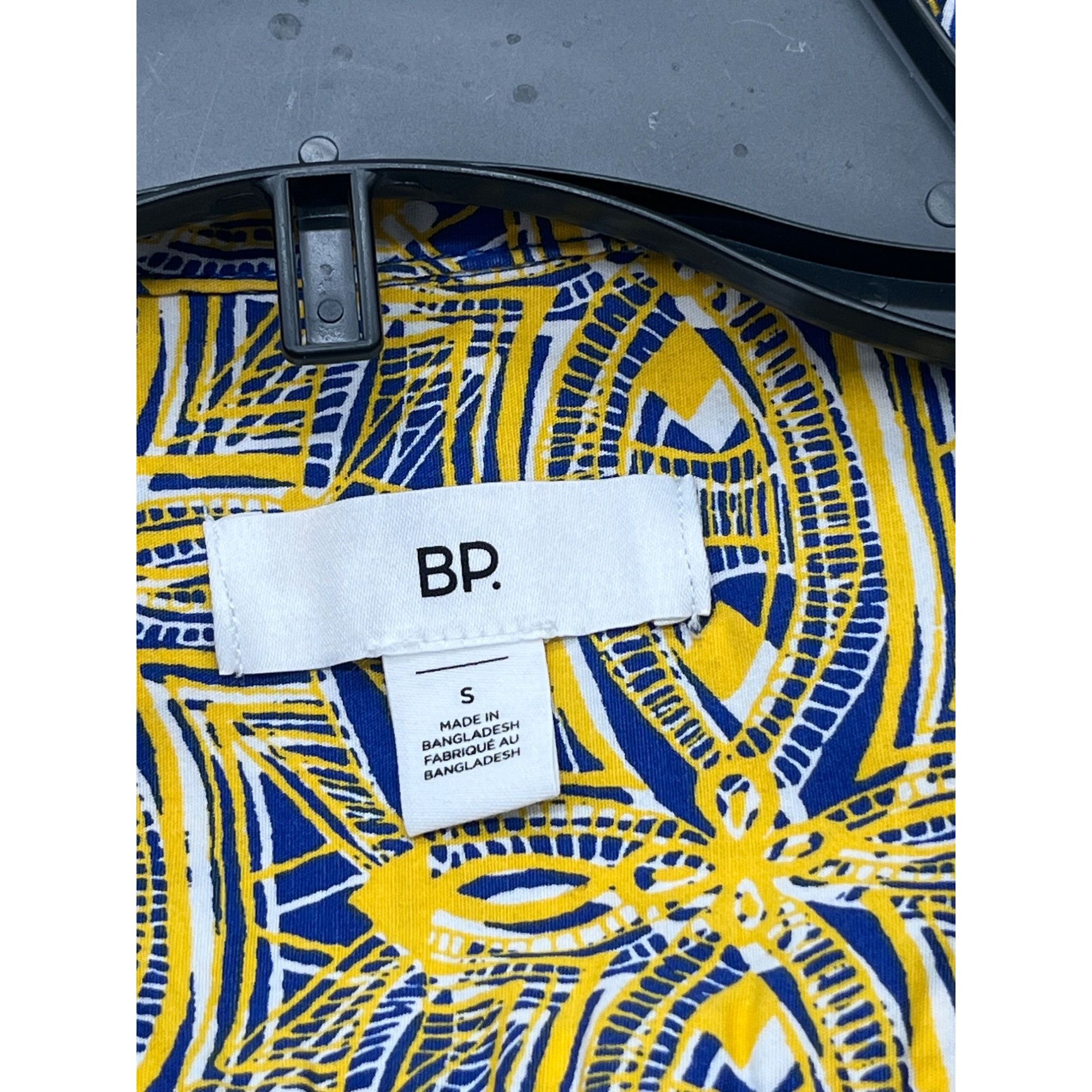 BP. BP Abstract Leaf Print Short Sleeve Button-Up Shirt, Sz. S Size US S / EU 44-46 / 1 - 7 Thumbnail