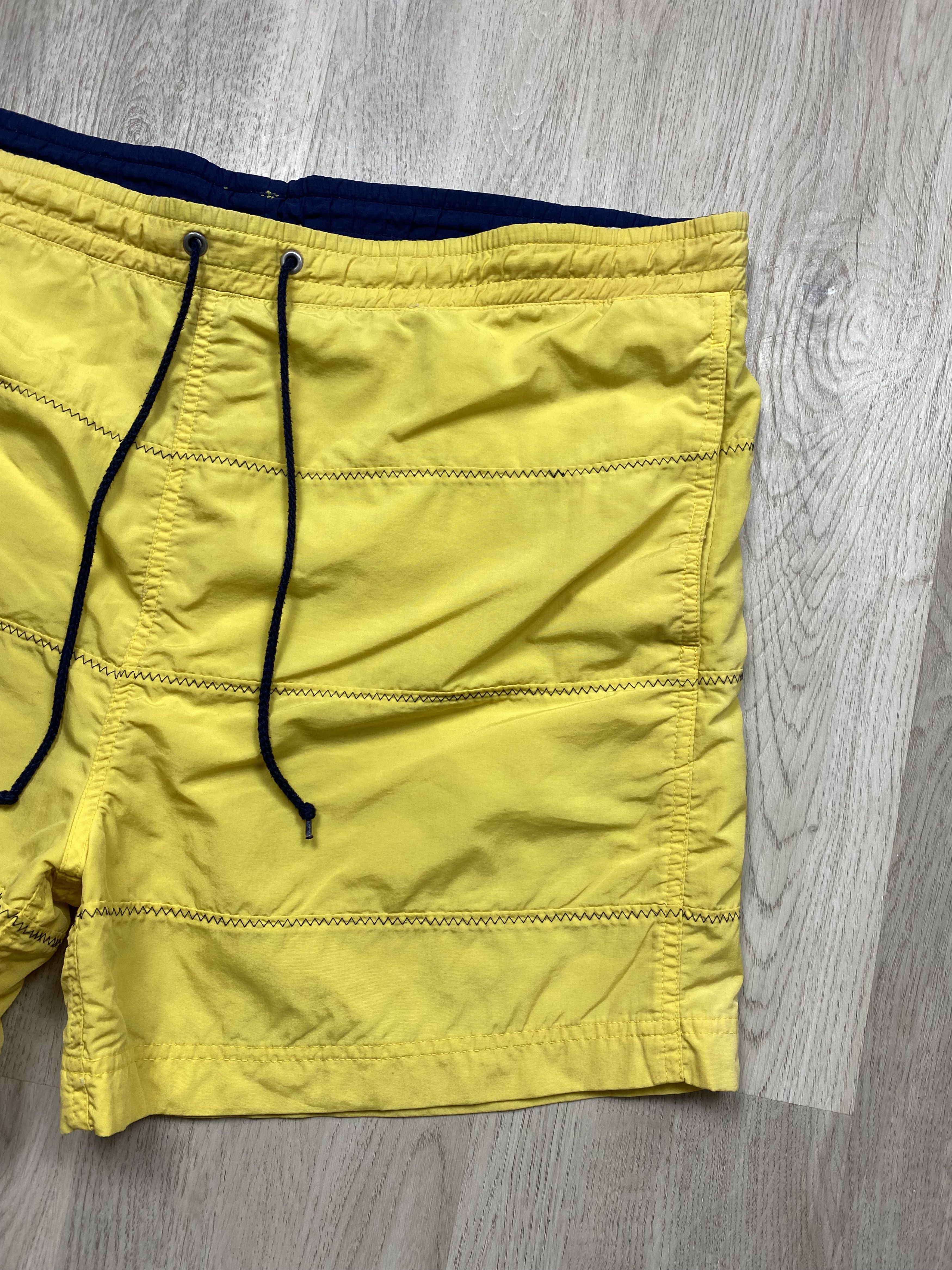 Chaps Ralph Lauren Chaps Ralph Lauren 90s Vintage Nylon Shorts Size US 34 / EU 50 - 2 Thumbnail