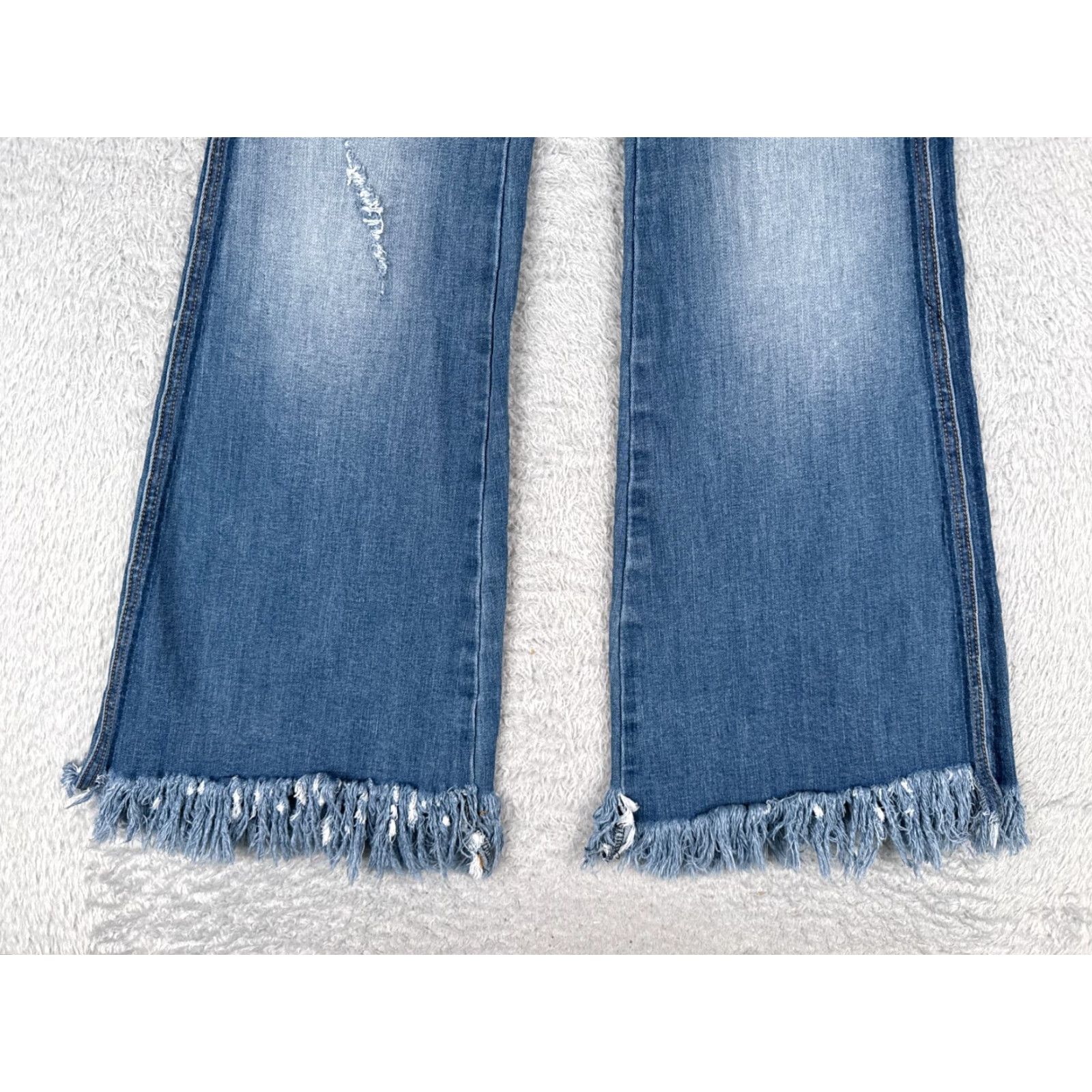 Vintage Tricot Jeans Juniors 11 Blue Denim Flared Distressed Raw Hem C'est Toi 28x32 Size 32" / US 10 / IT 46 - 2 Thumbnail