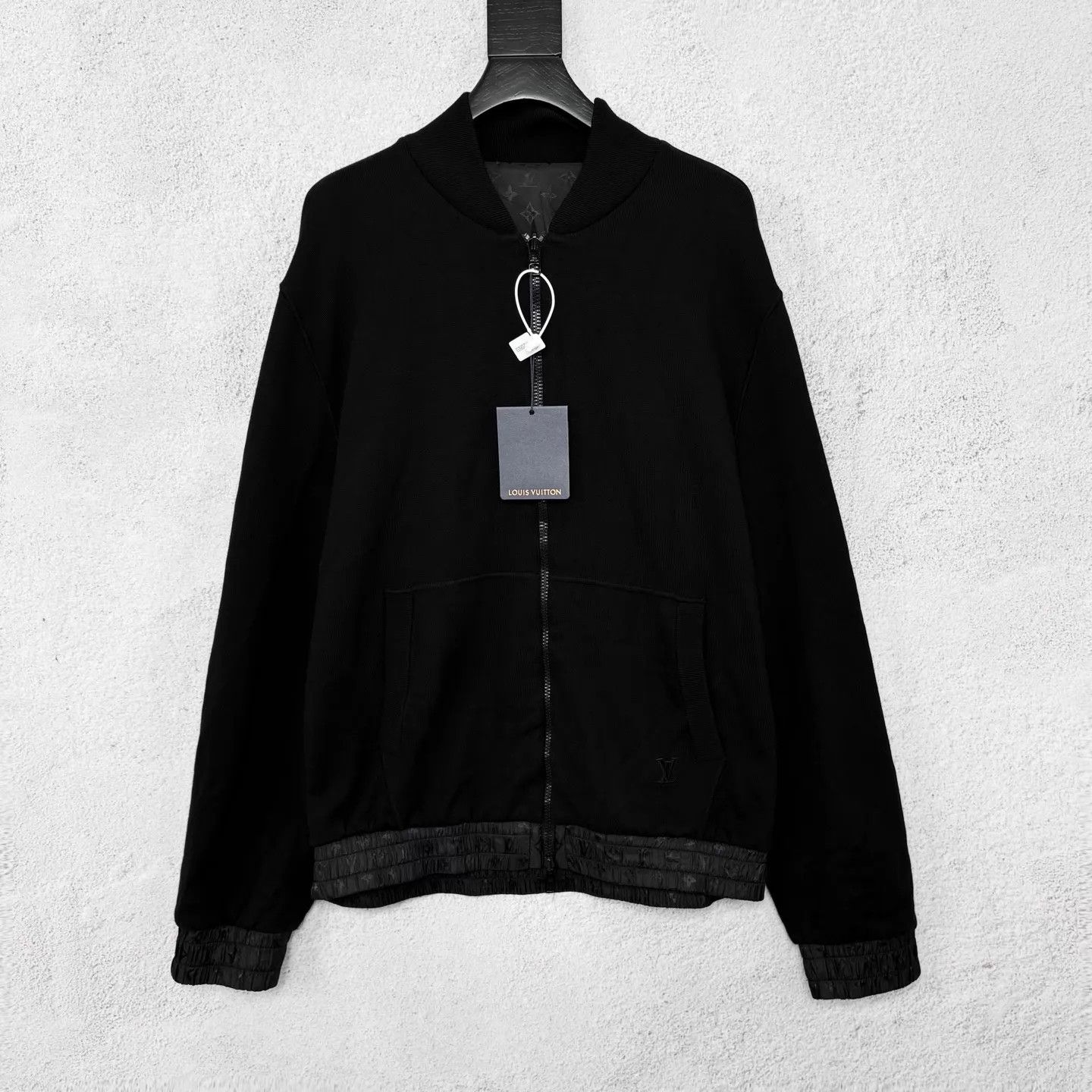 Louis Vuitton LV 2-sided Monogram print knit zip jacket Size US XL / EU 56 / 4 - 3 Thumbnail