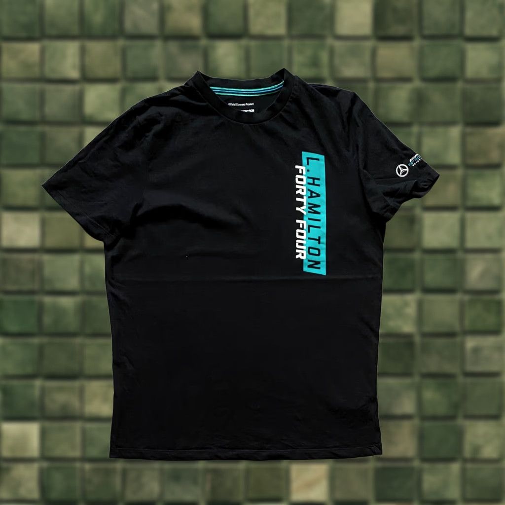 Mercedes-Benz Mercedes-Benz F1 T-Shirt Mens L Black Short Sleeve 44 Petronas Hamilton AMG Racing Shirt Size US L / EU 52-54 / 3 - 1 Thumbnail