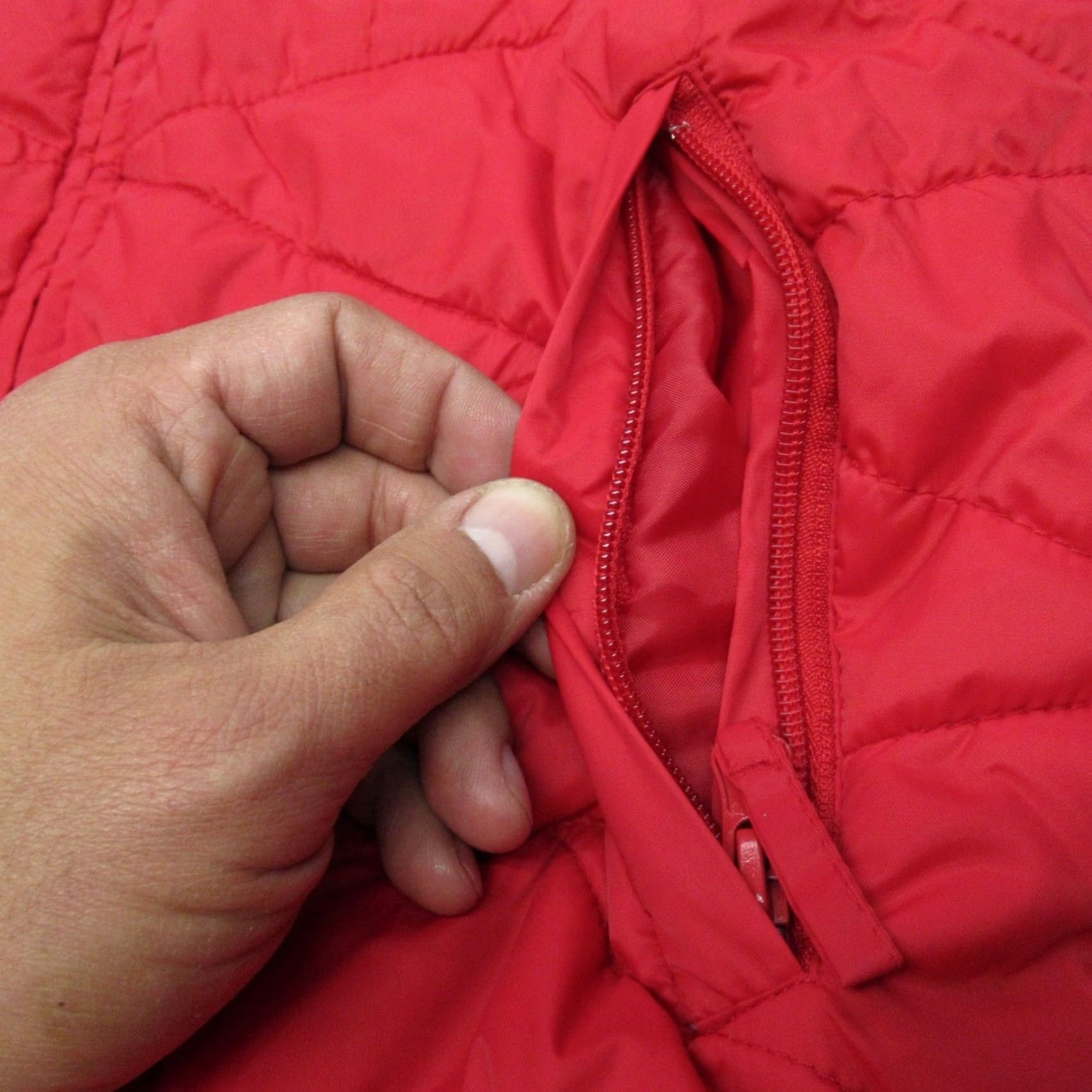 Vintage VINTAGE? Colosseum Vest Womens Medium Nebraska Cornhuskers Red Full Zip Quilted Puffer Size M / US 6-8 / IT 42-44 - 6 Thumbnail