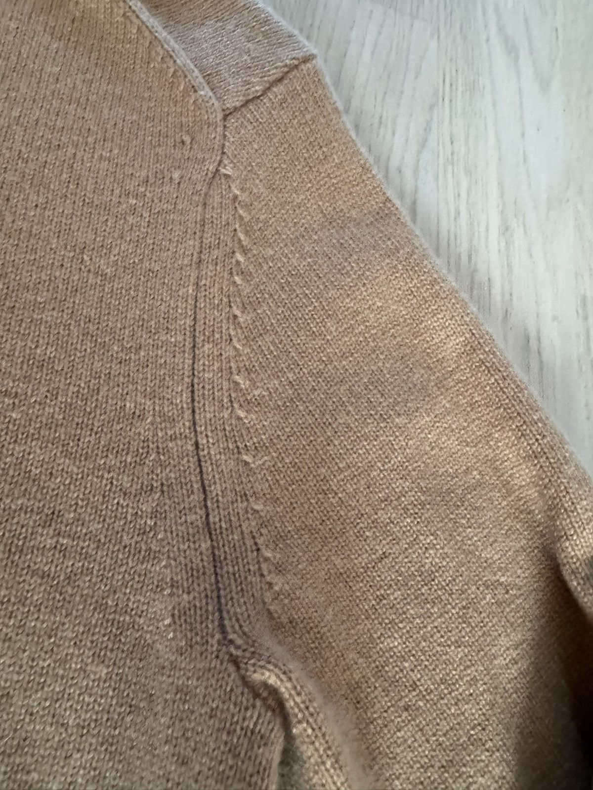 Burberry BURBERRY cashmere jumper SEE PHOTOS FOR REAL TAPE MEASUREMEN Size US S / EU 44-46 / 1 - 13 Thumbnail