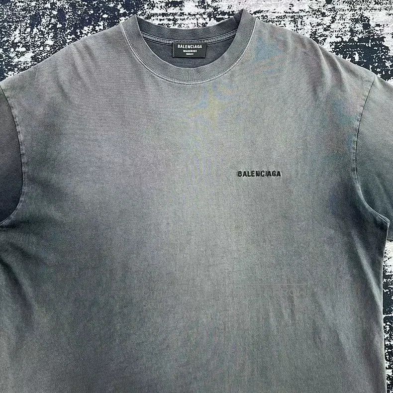 Balenciaga Balenciaga Alphabet Logo Distressed Short Sleeve T-Shirt G Size US L / EU 52-54 / 3 - 2 Thumbnail