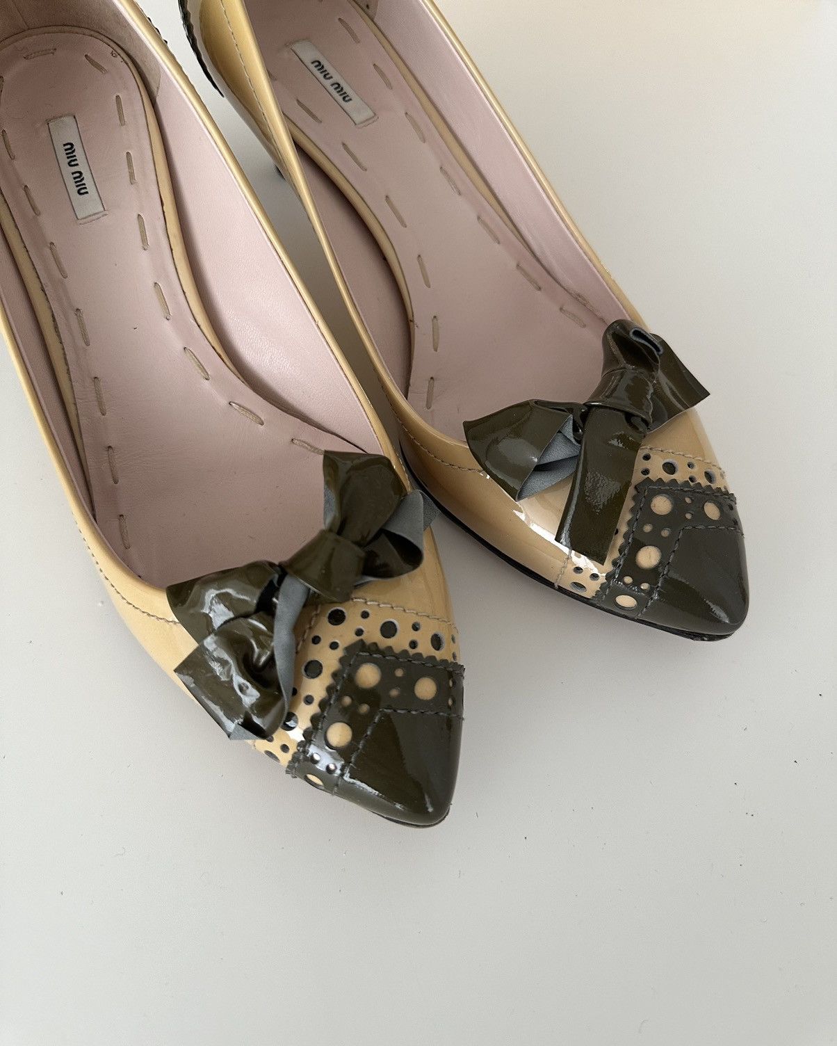 Miu Miu miu miu 2000s bow kitten heels Size US 6.5 / IT 36.5 - 5 Thumbnail
