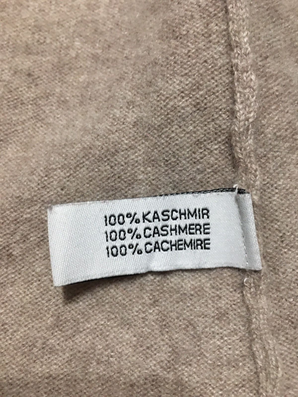 Designer Bongenie Grieder Beige Cashmere Sweater Cardigan Size L Size L / US 10 / IT 46 - 12 Thumbnail