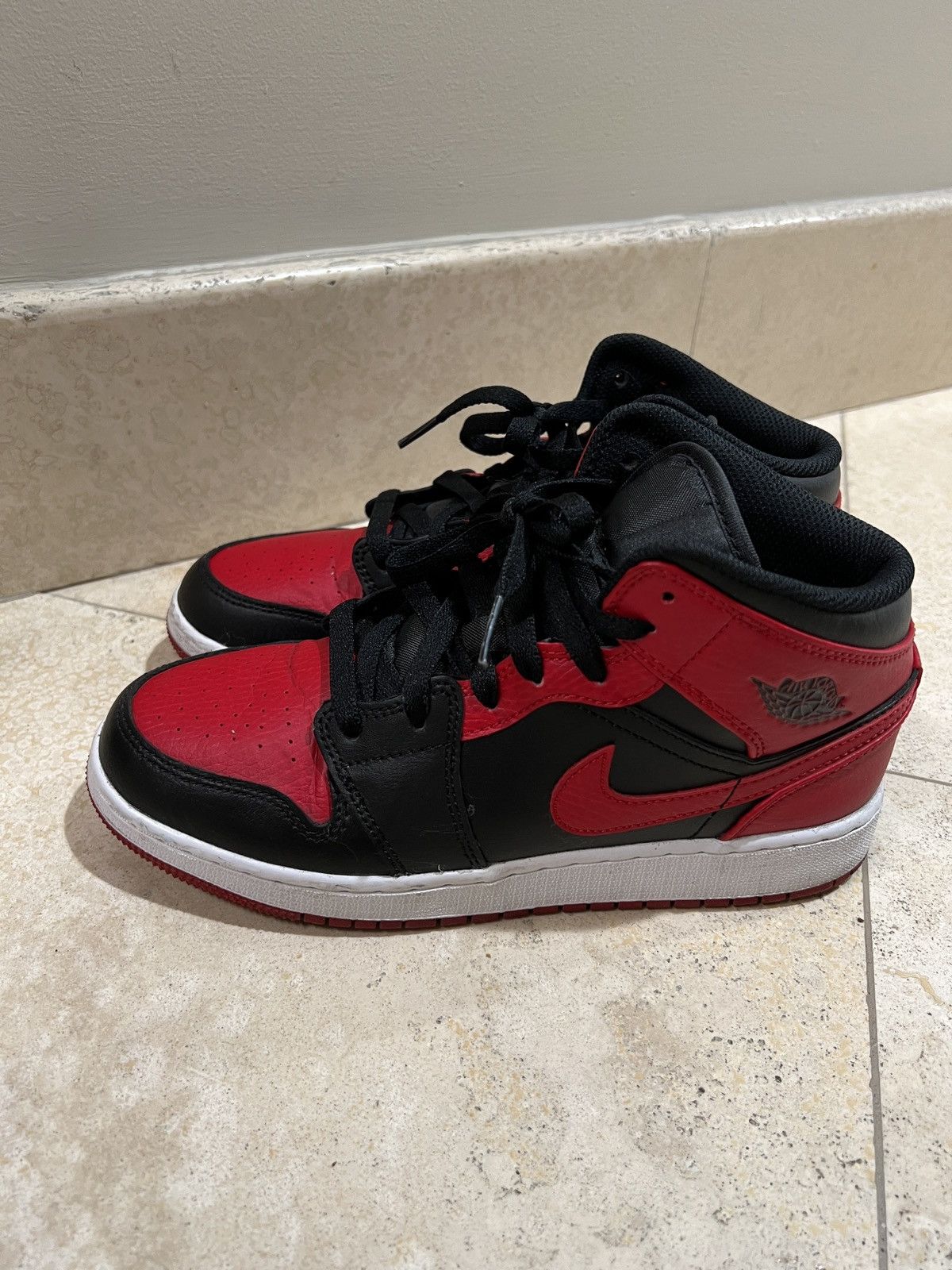 Nike Air Jordan 1 Mid Bred Size US 7 / IT 37 - 4 Thumbnail