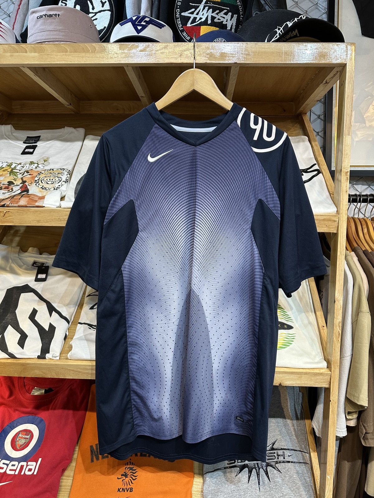Nike Vintage Nike Total 90 00's Training Jersey Size US L / EU 52-54 / 3 - 1 Thumbnail