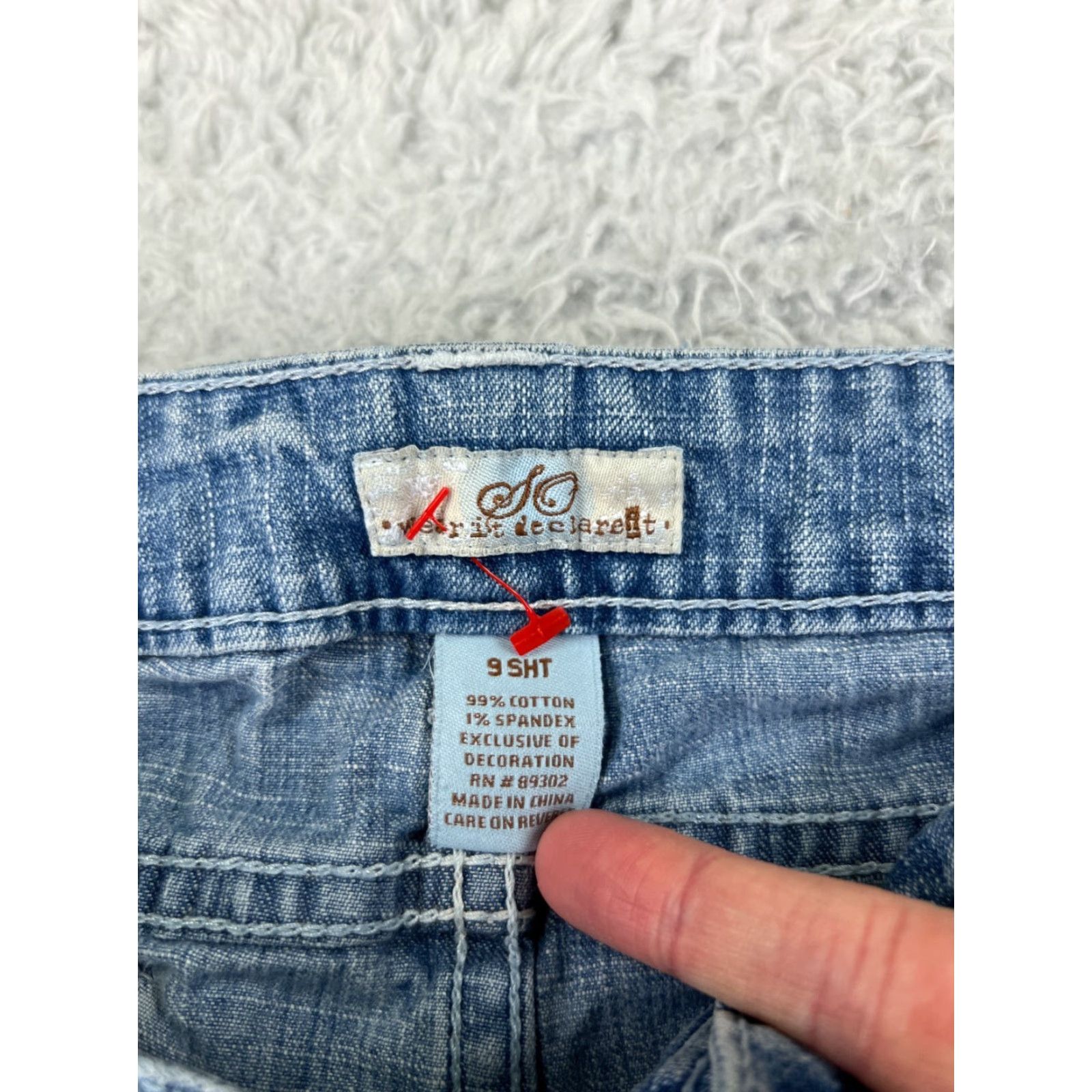 Denime SO Jeans Women 9 Blue Denim Flared Low Rise Light Wash Cotton Jeans Womens 9 Blue Denim SO Flared Jeans with Stretch Men? Size 30" / US 8 / IT 44 - 6 Thumbnail