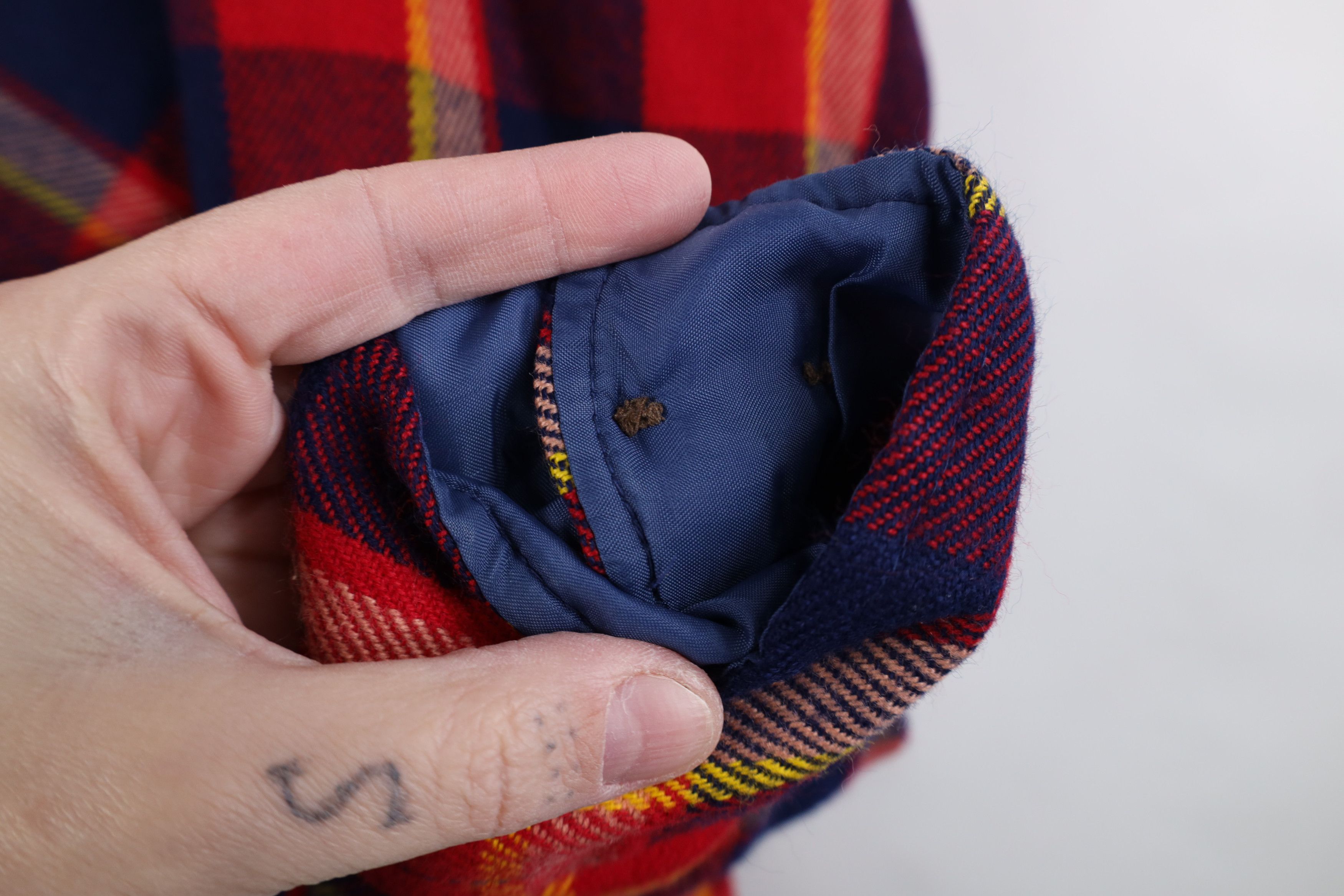 Vintage Vintage 70s Streetwear Knit Collared Button Shirt Plaid Size US M / EU 48-50 / 2 - 6 Thumbnail