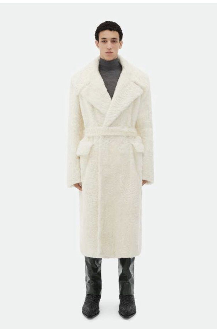 Bottega Veneta o1loc1c0325 763117 Wavy Hair Goat Shearling Coat in White Size US L / EU 52-54 / 3 - 1 Thumbnail