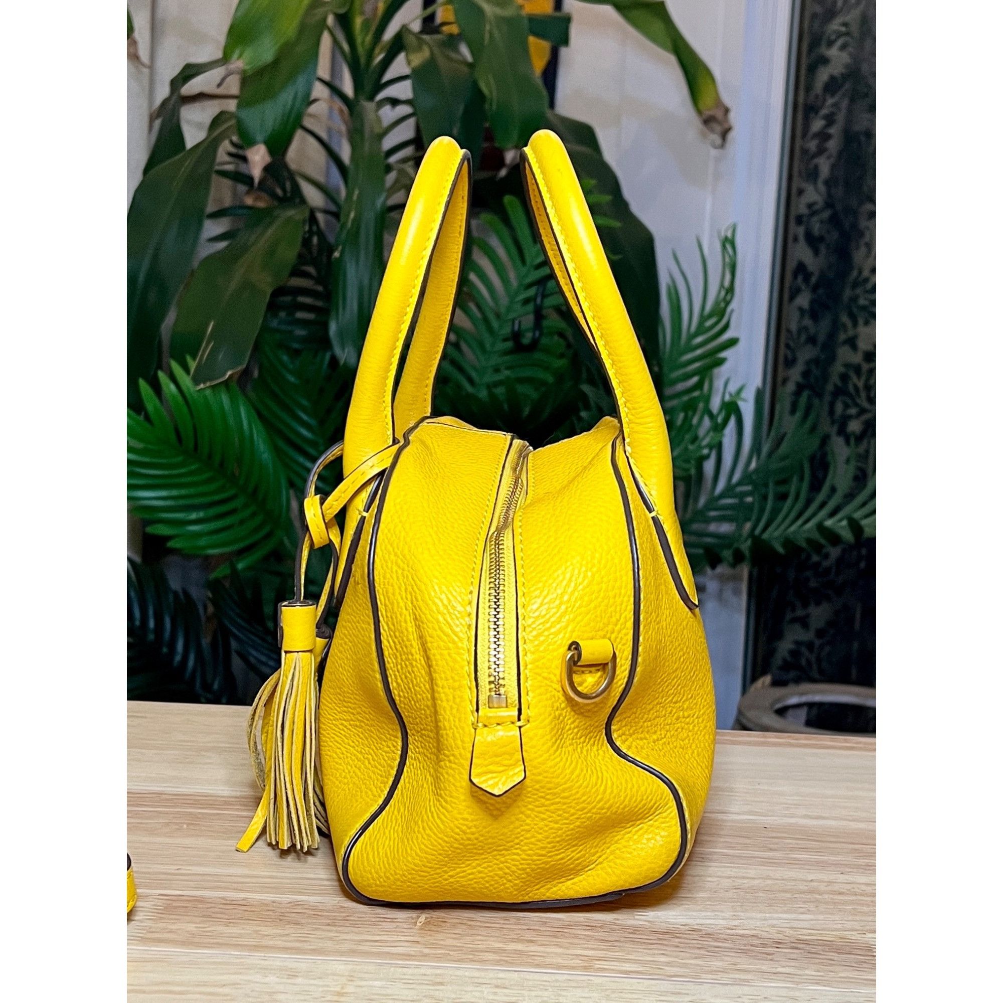 Tory Burch ✺✺ AUTHENTIC TORY BURCH CANARY YELLOW MCGRAW HANDBAG ✺✺ Size ONE SIZE - 2 Thumbnail