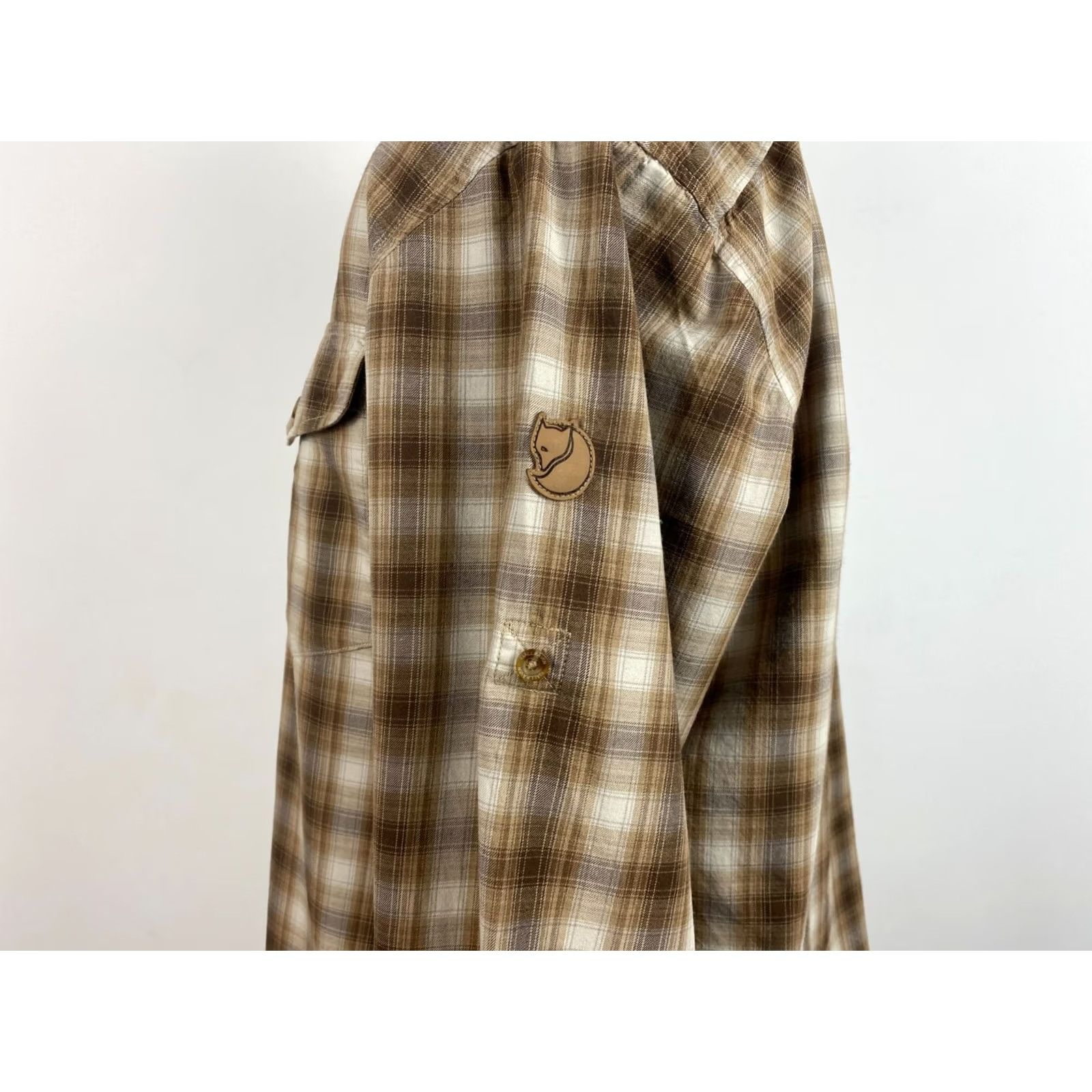 Vintage Fjallraven Sarek Mens Brown Plaid Outdoor Hiking Shirt XL Regular Fit Shirt Mens XL Brown Plaid Outdoor Hiking Shirt Size US XL / EU 56 / 4 - 4 Thumbnail