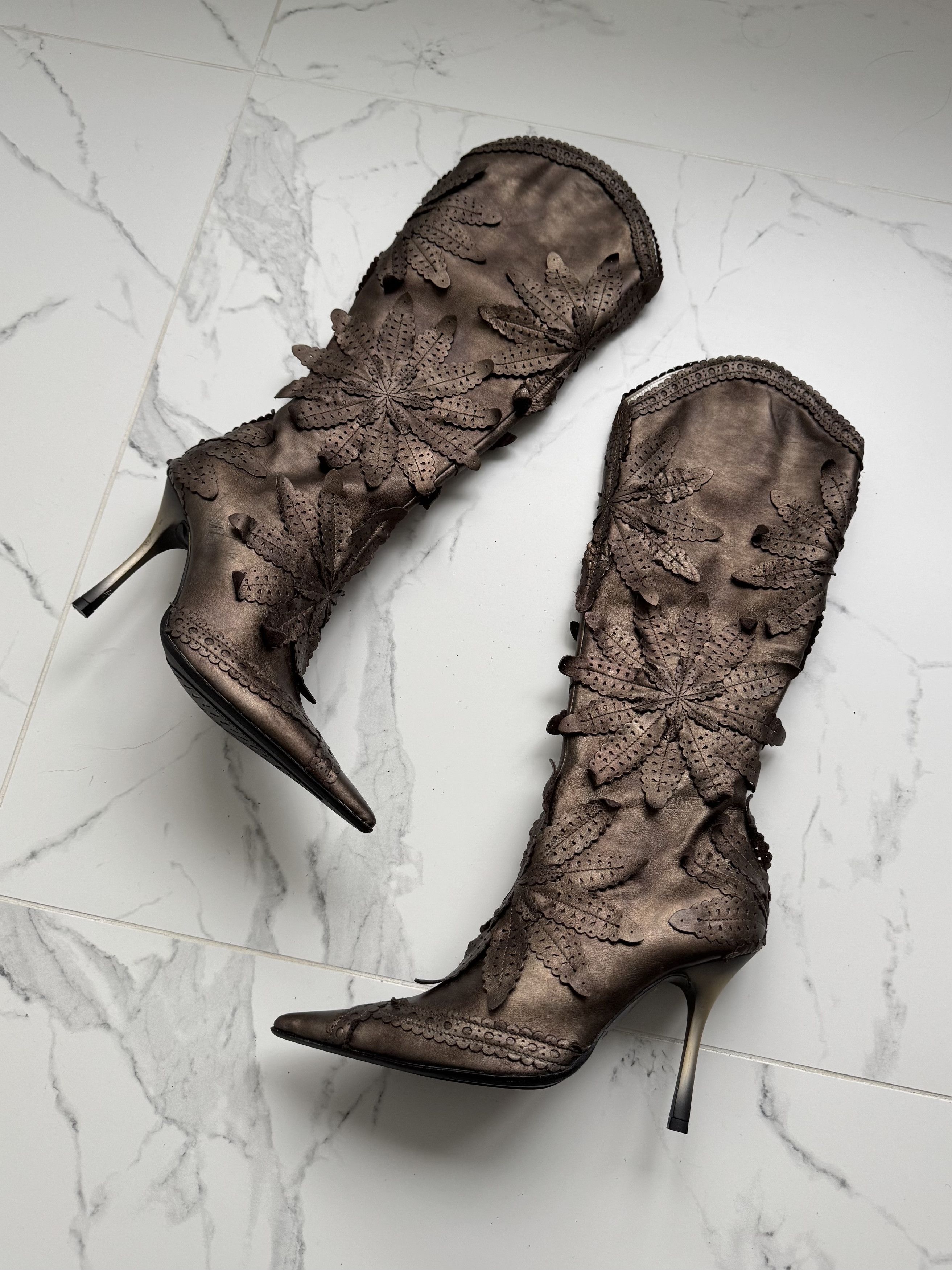 Vintage Vintage Leather Knee High Boots Floral Appliqué Heels Size US 6 / IT 36 - 1 Thumbnail