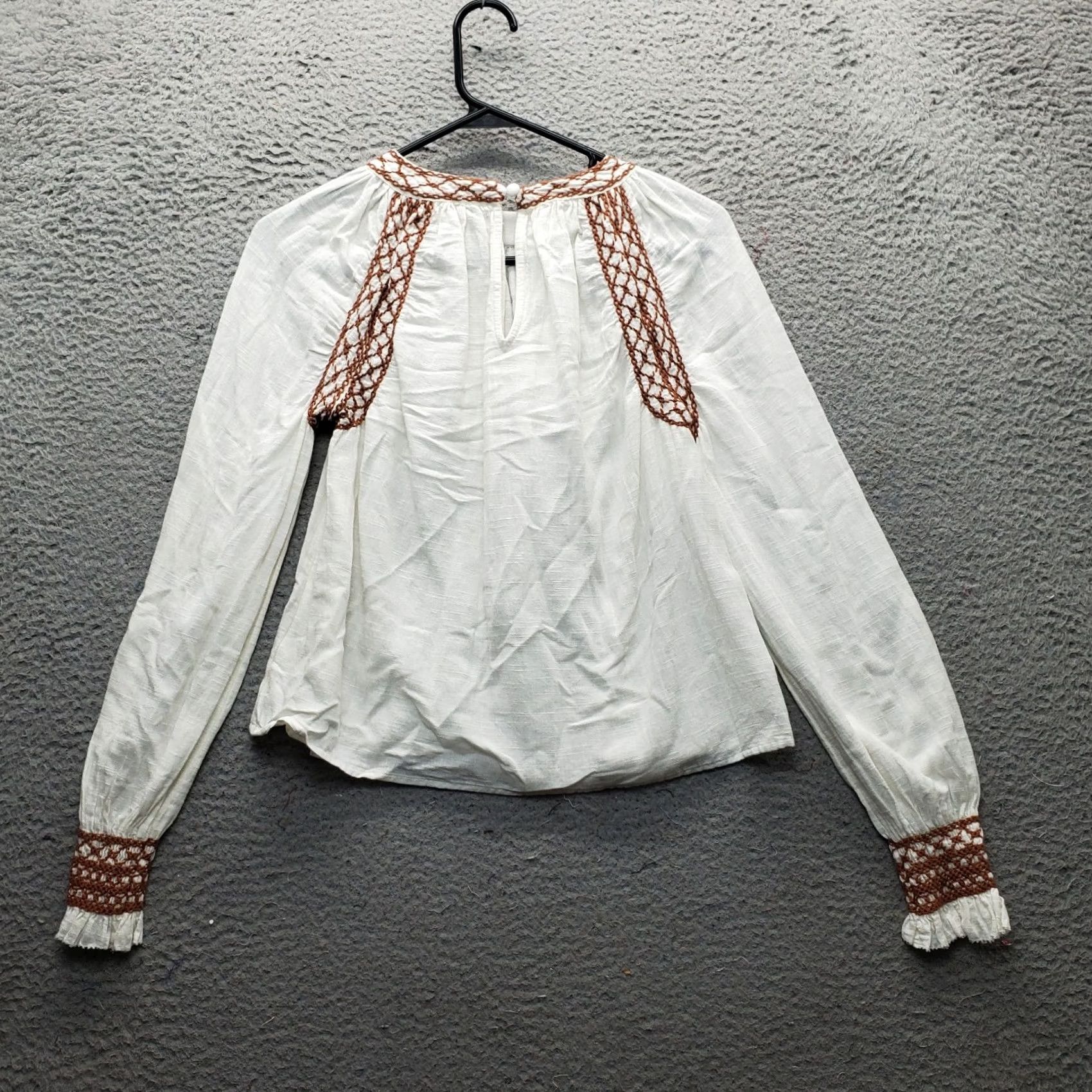 Faherty Faherty Womens Blouse XS White Arles Embroidered Round Neck Pleated Pullover Shirt Womens Size XS White Embroidered Pleated Round Neck Pullover Size XS / US 0-2 / IT 36-38 - 2 Thumbnail