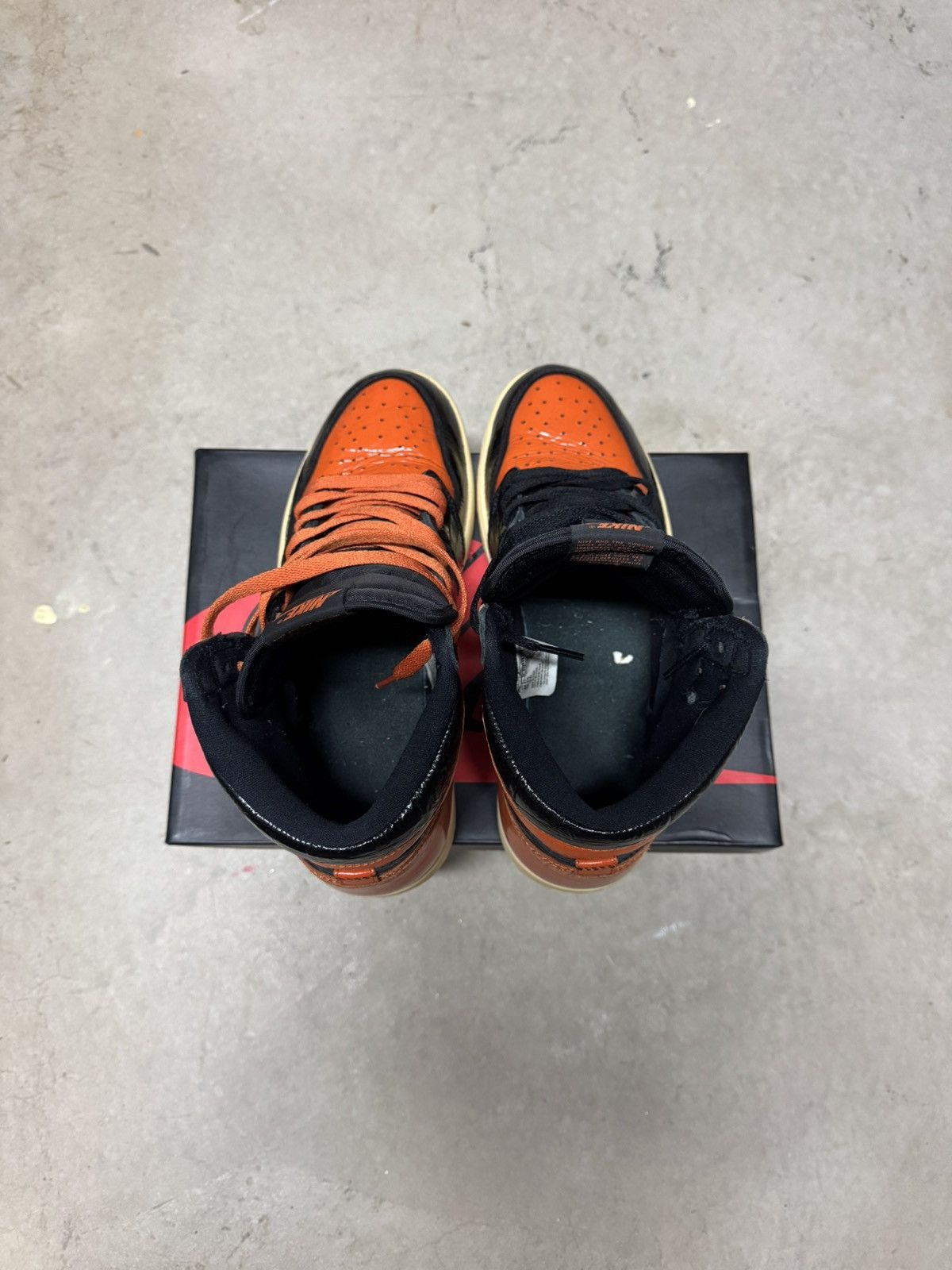Jordan Brand × Nike Air Jordan 1 Retro High OG 'Shattered Backboard 3.0' Size US 9.5 / EU 42-43 - 7 Thumbnail