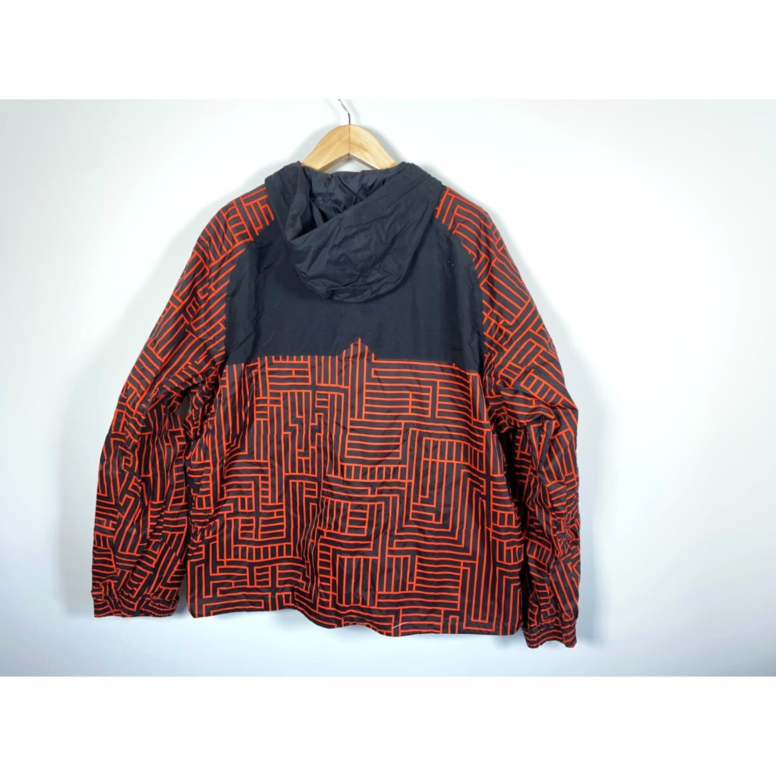 Vintage Columbia Jacket Mens 2XL Black Orange Geometric Pattern Hooded Omni-Tech Windbreaker Streetwear 90s Mens Size US XXL / EU 58 / 5 - 2 Thumbnail